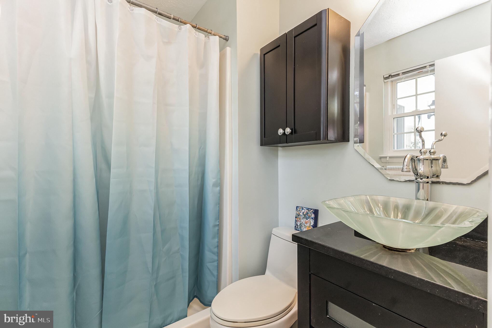 FLOWER HILL - Residential