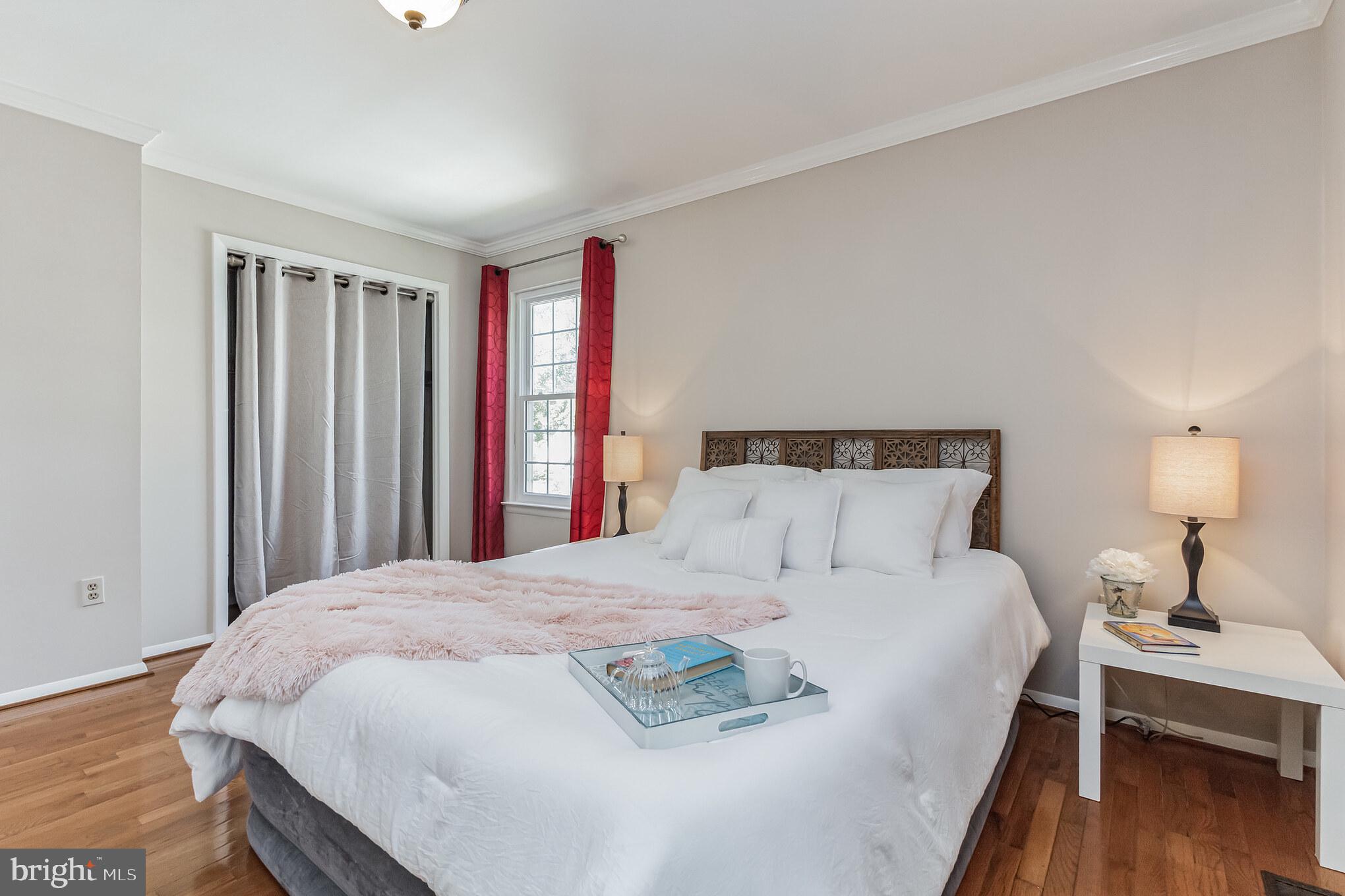 FLOWER HILL - Residential