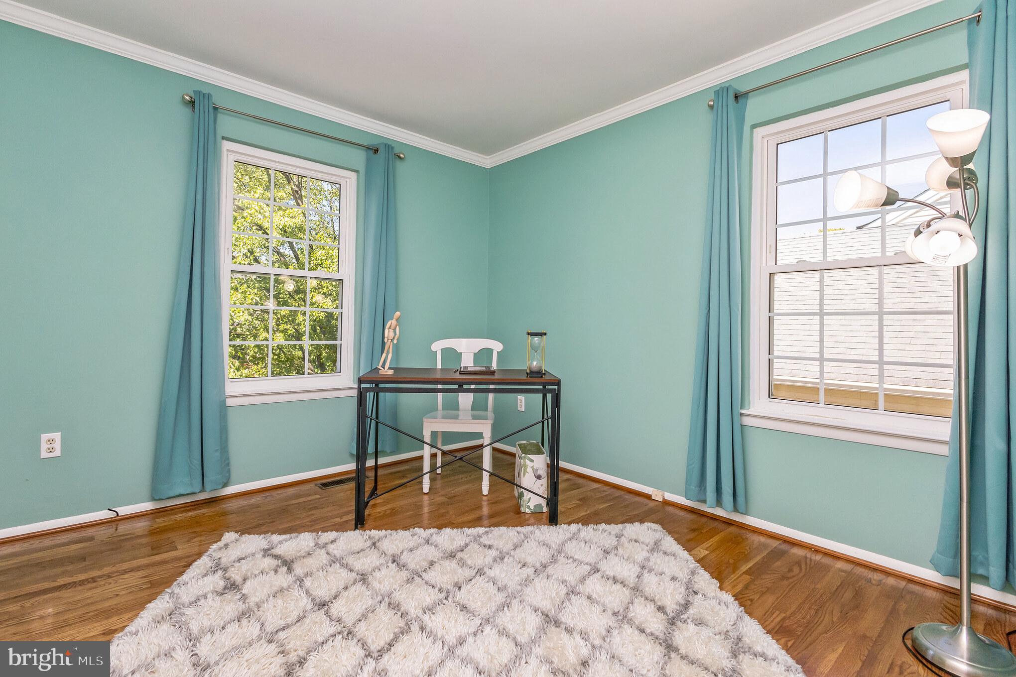 FLOWER HILL - Residential