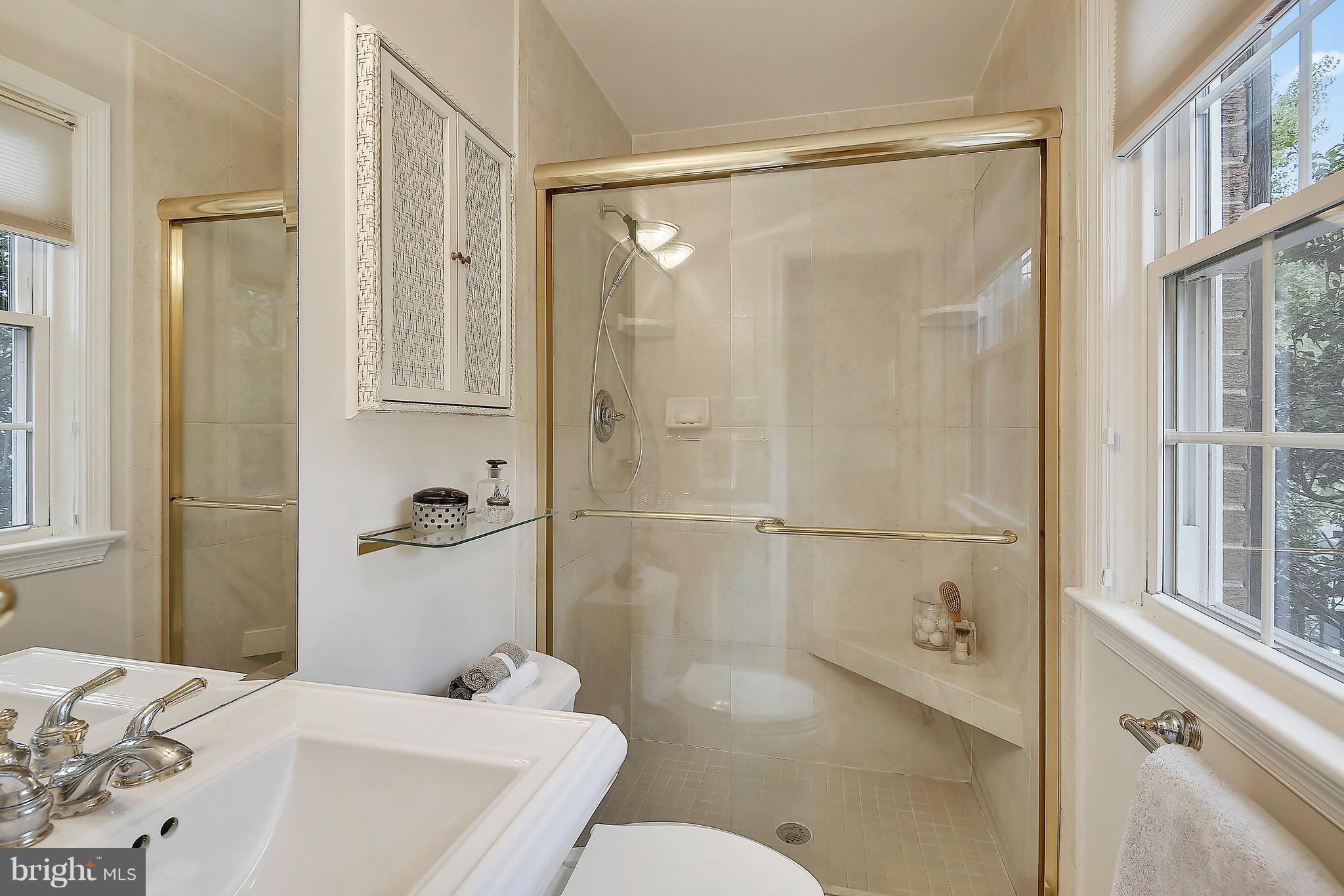 LEEWAY HEIGHTS - Residential