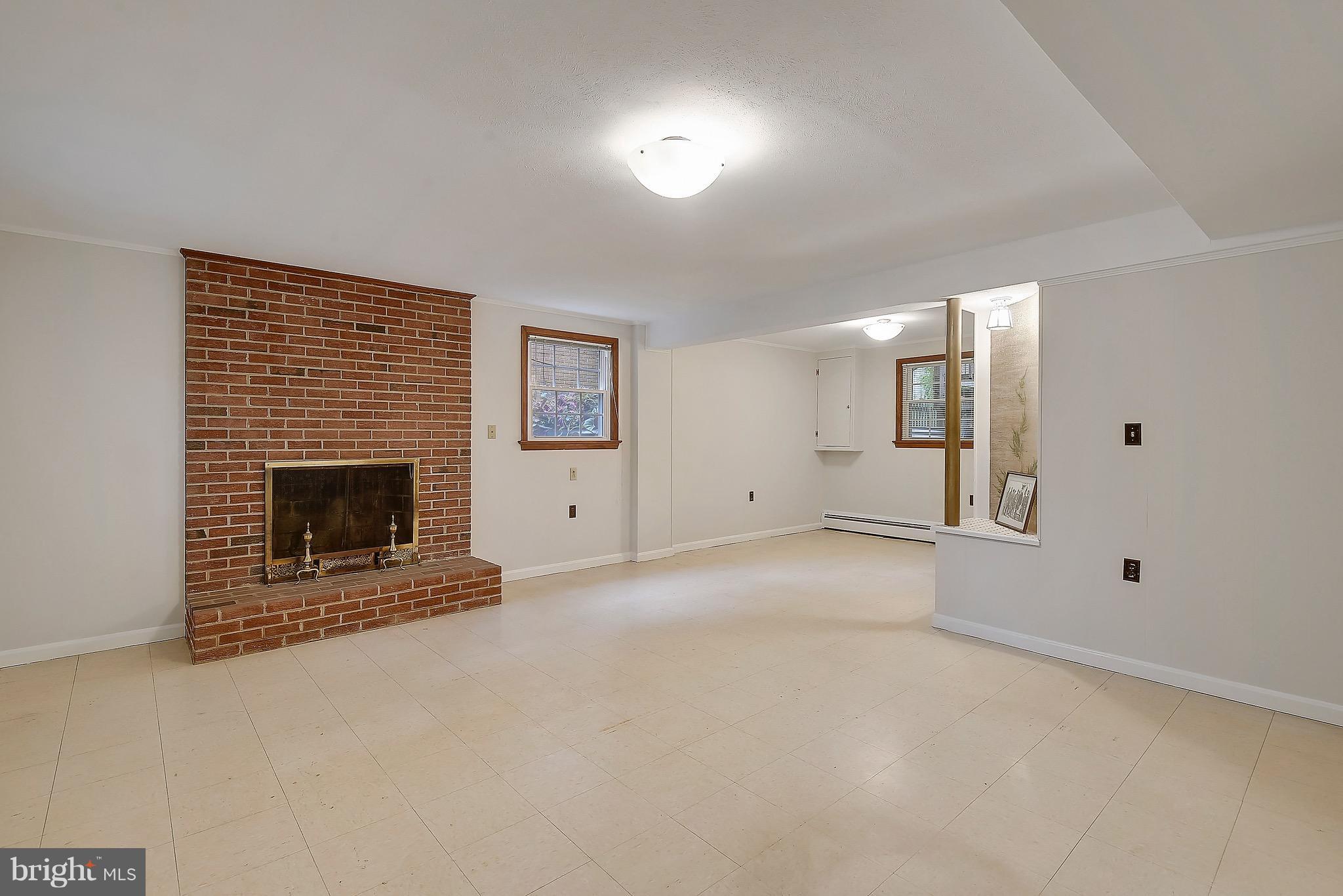 LEEWAY HEIGHTS - Residential