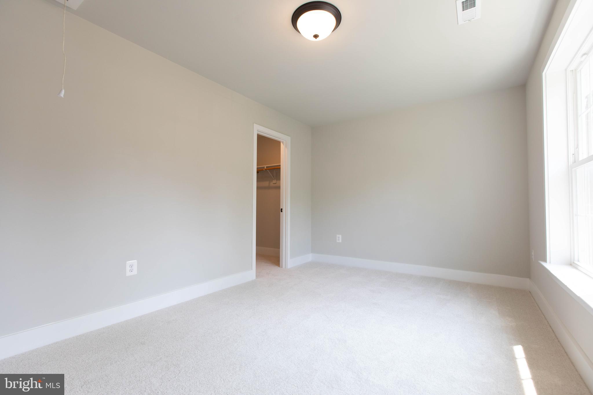 WEST SHORE - Residential