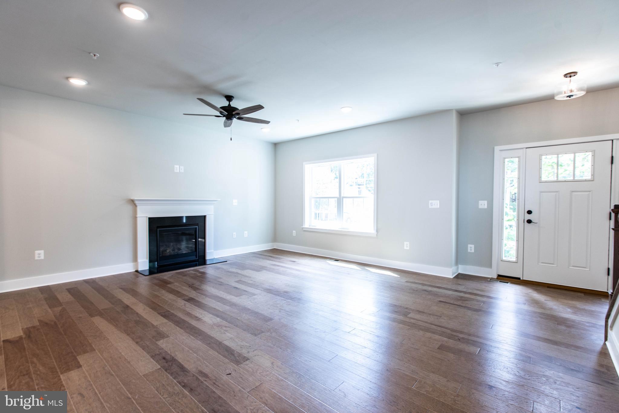 WEST SHORE - Residential