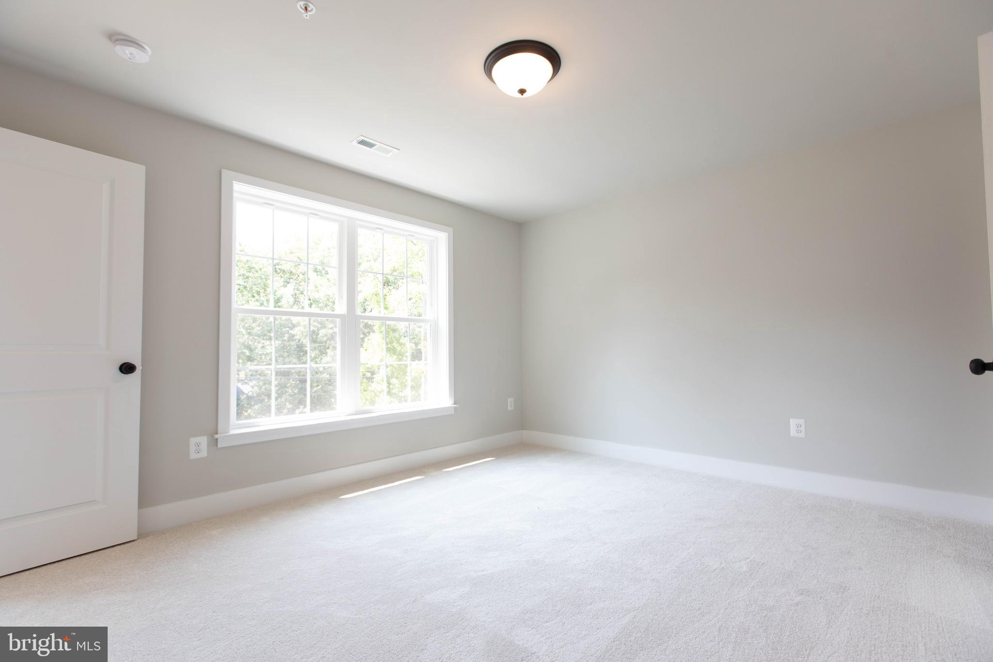 WEST SHORE - Residential