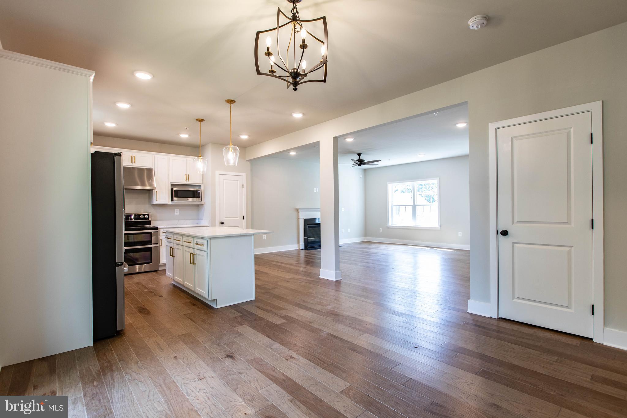 WEST SHORE - Residential