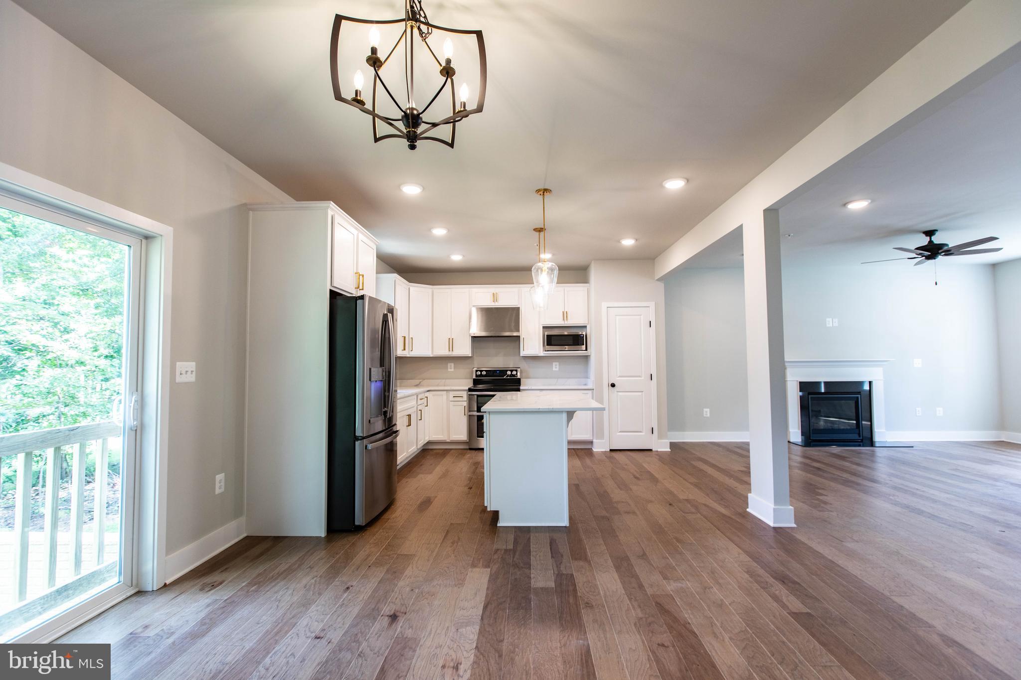 WEST SHORE - Residential