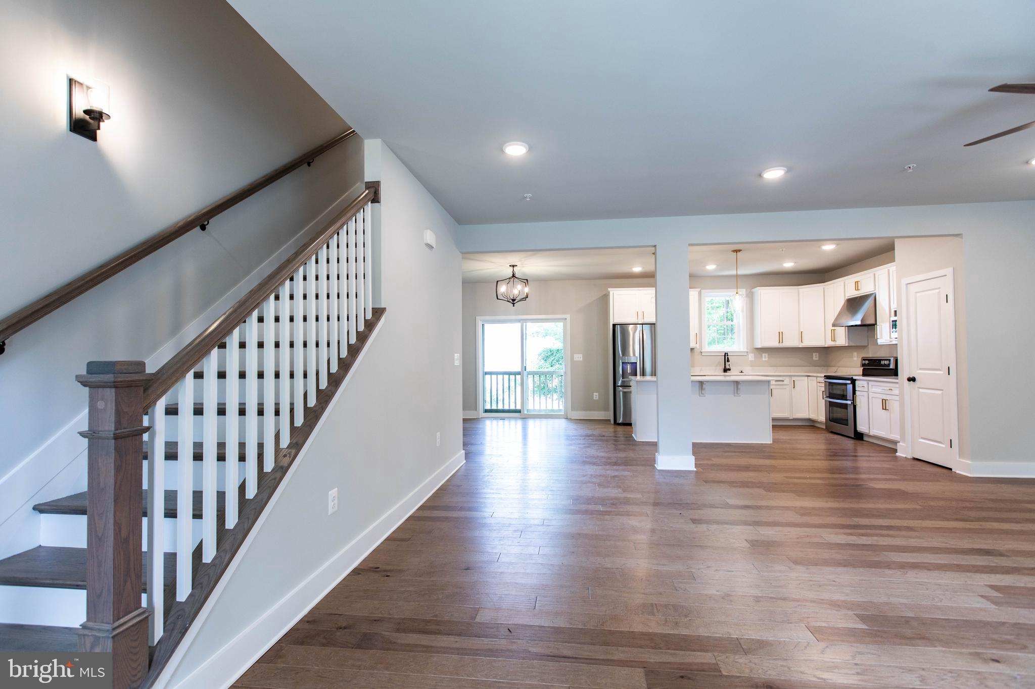 WEST SHORE - Residential