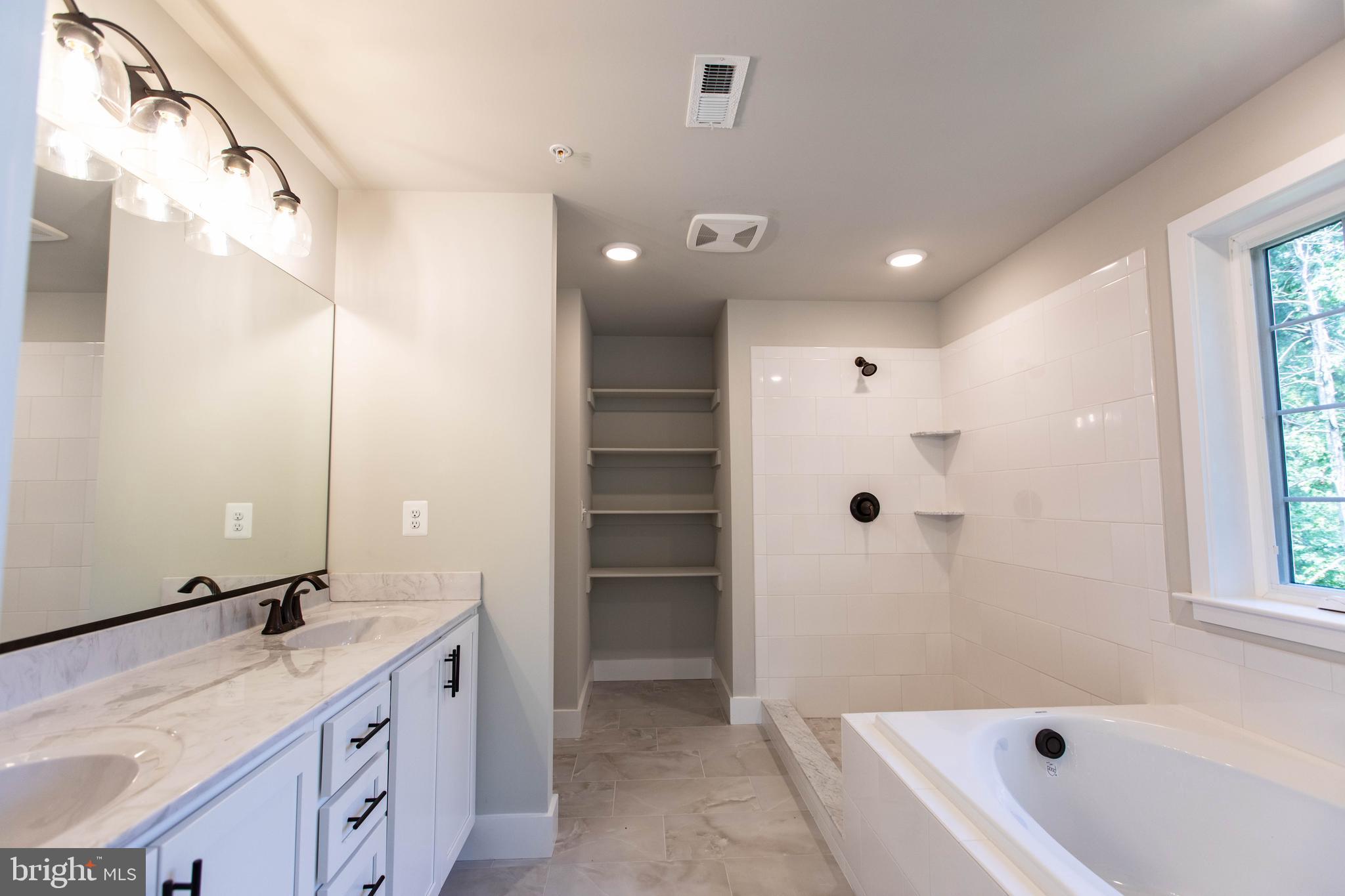 WEST SHORE - Residential