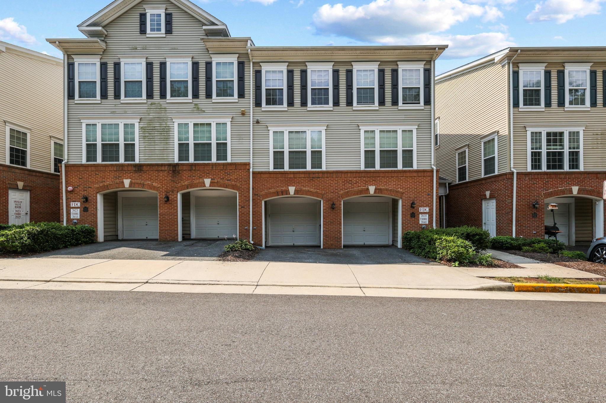 7035 HUNTLEY RUN PLACE 109