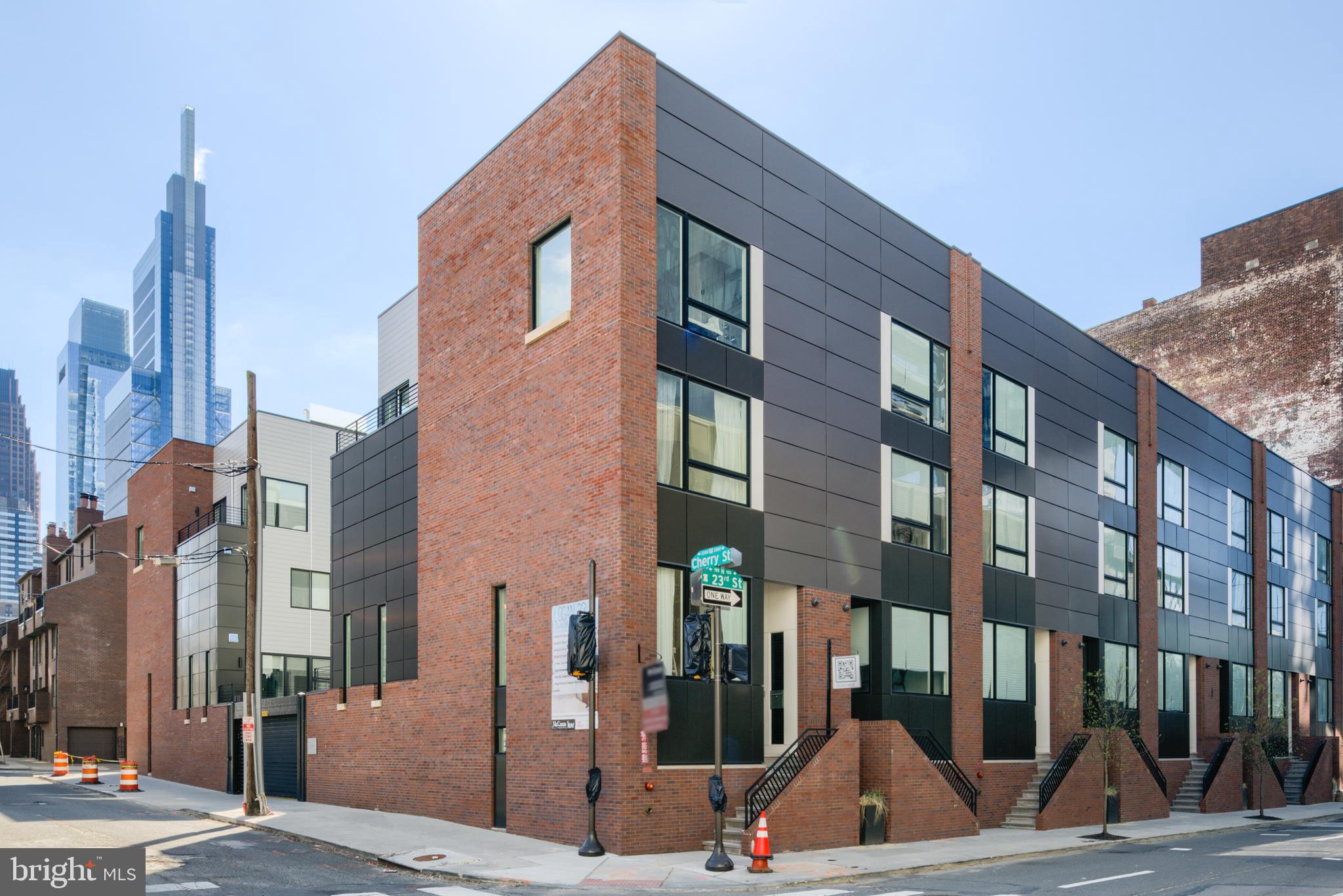 LOGAN SQUARE - Residential