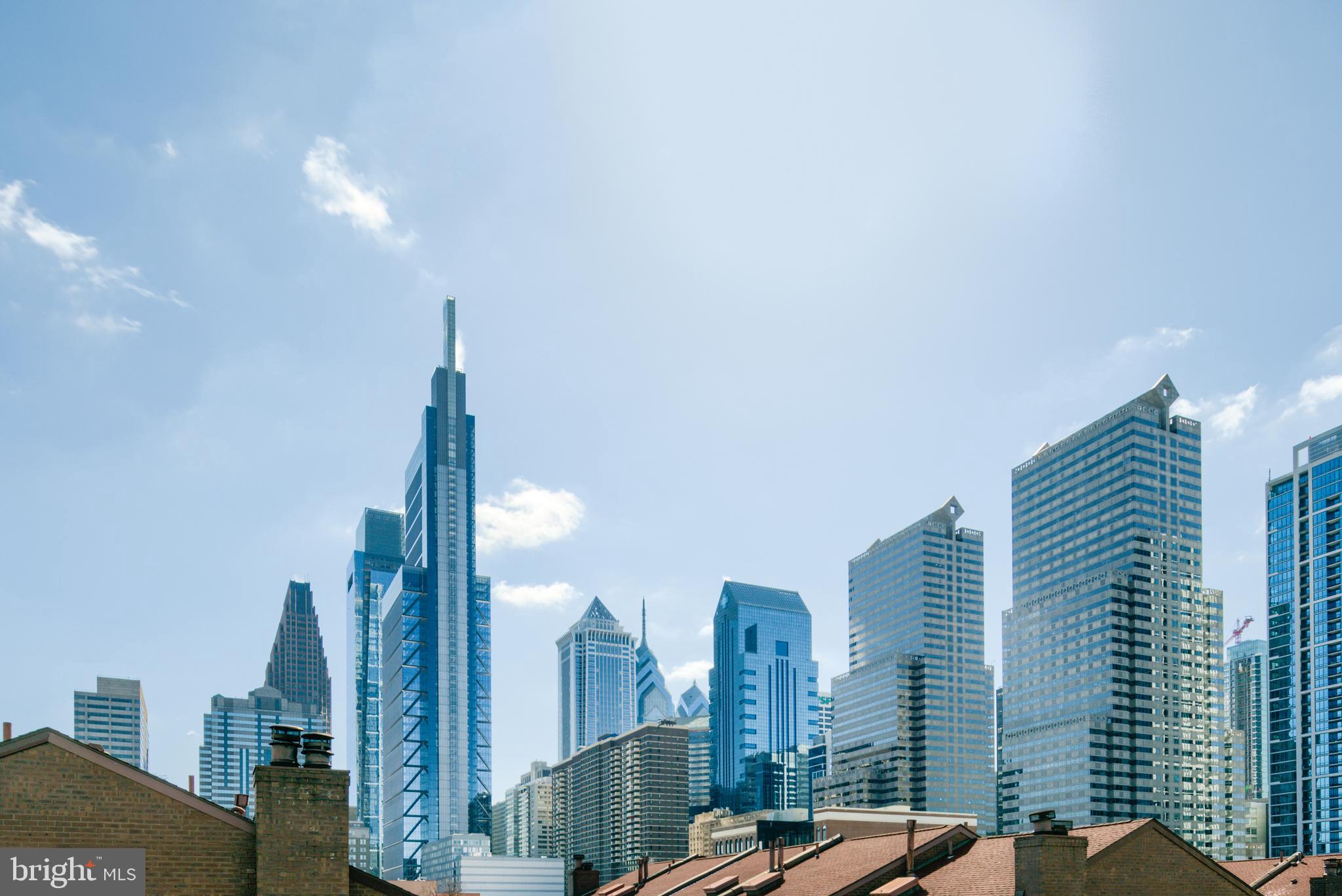 LOGAN SQUARE - Residential