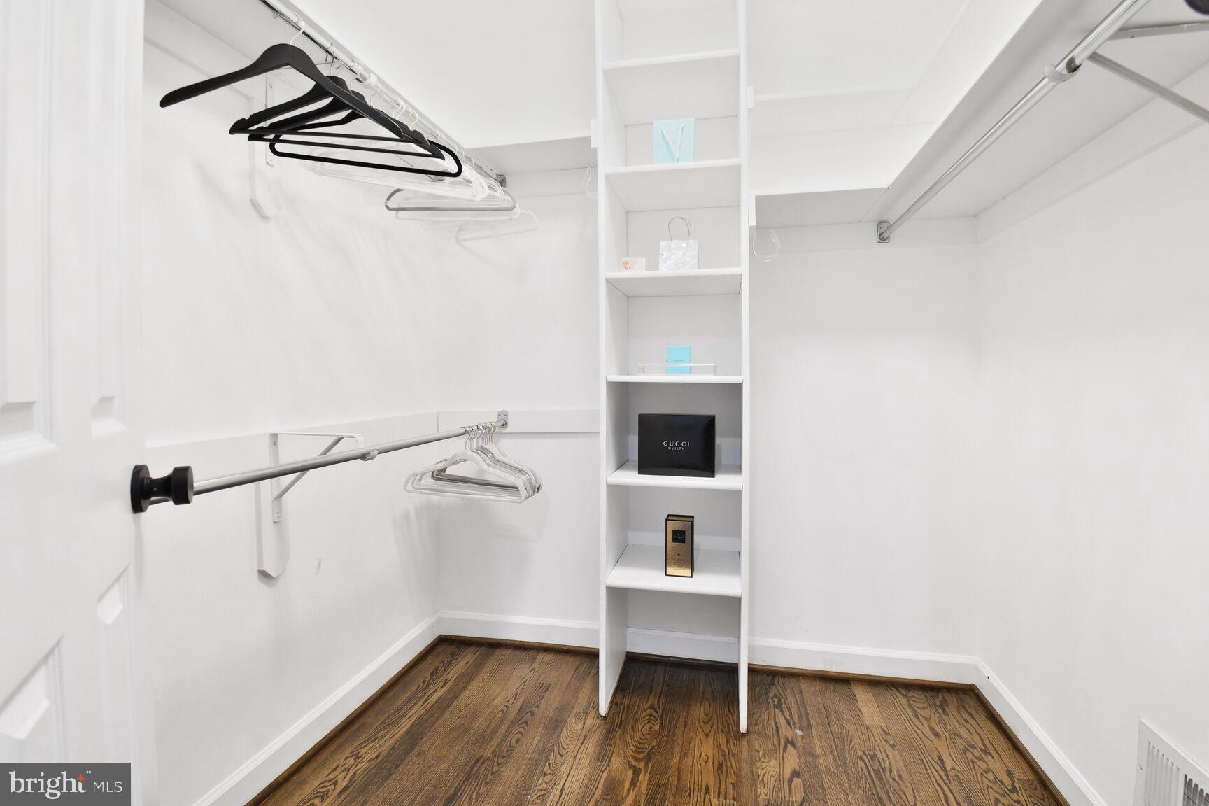 POTOMAC - Residential