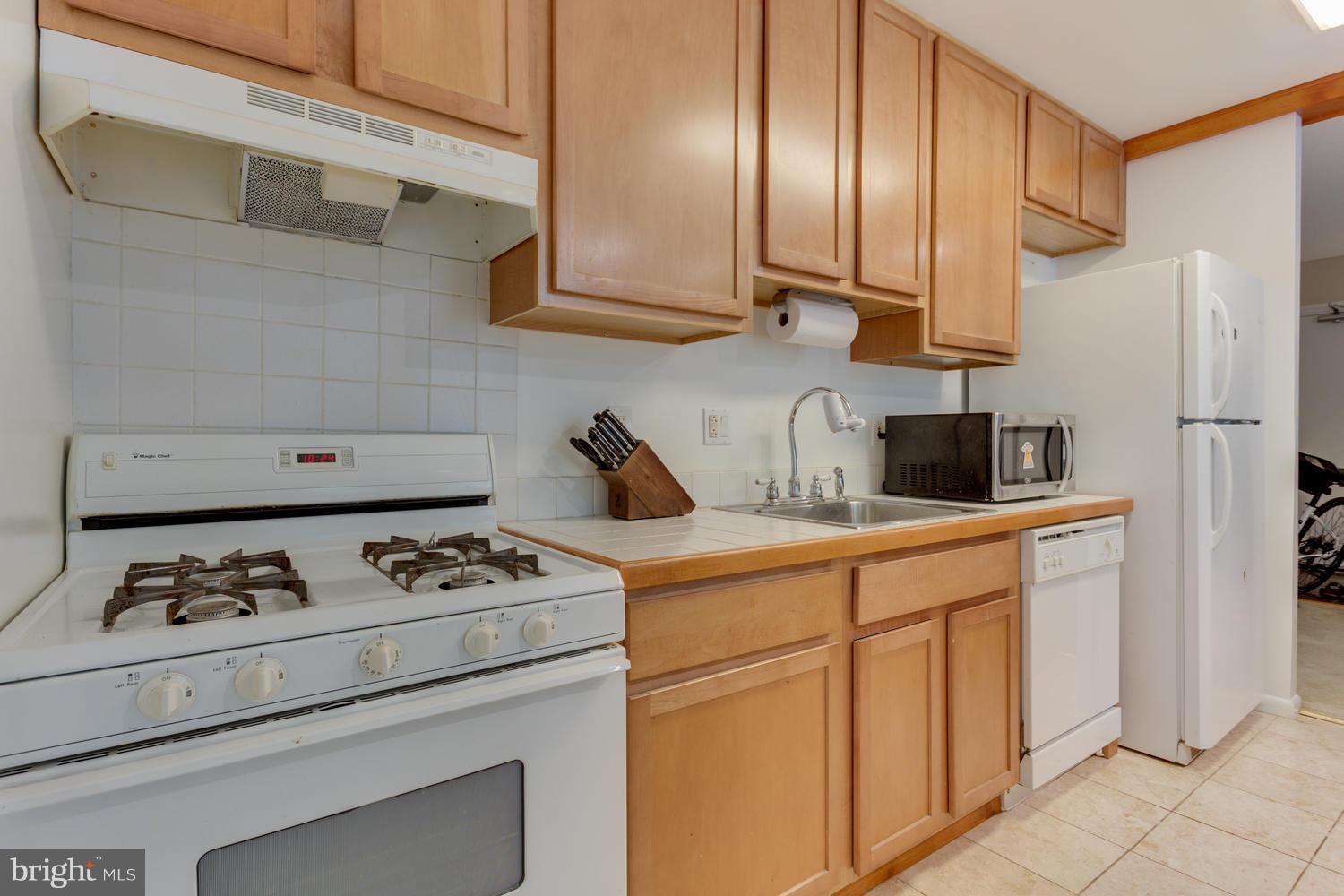 BETHESDA PARK - Residential