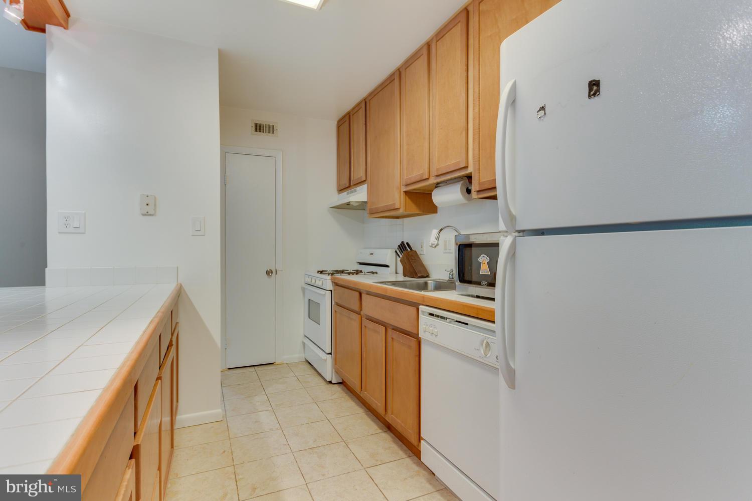BETHESDA PARK - Residential