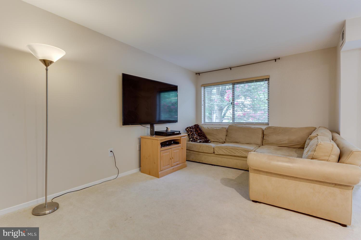 BETHESDA PARK - Residential