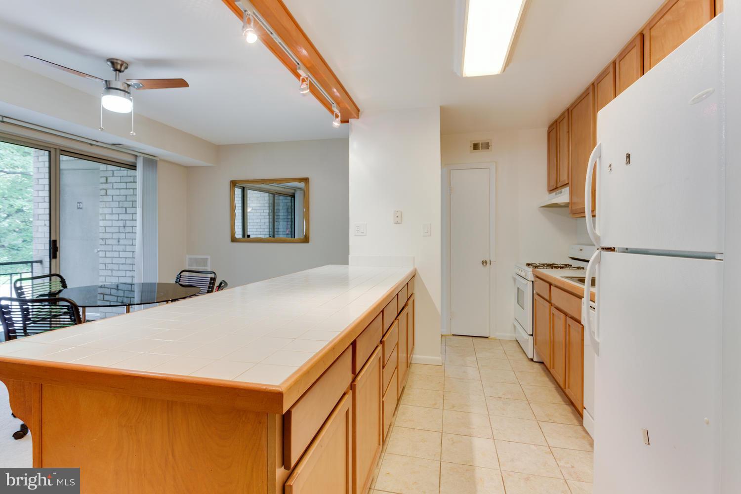 BETHESDA PARK - Residential
