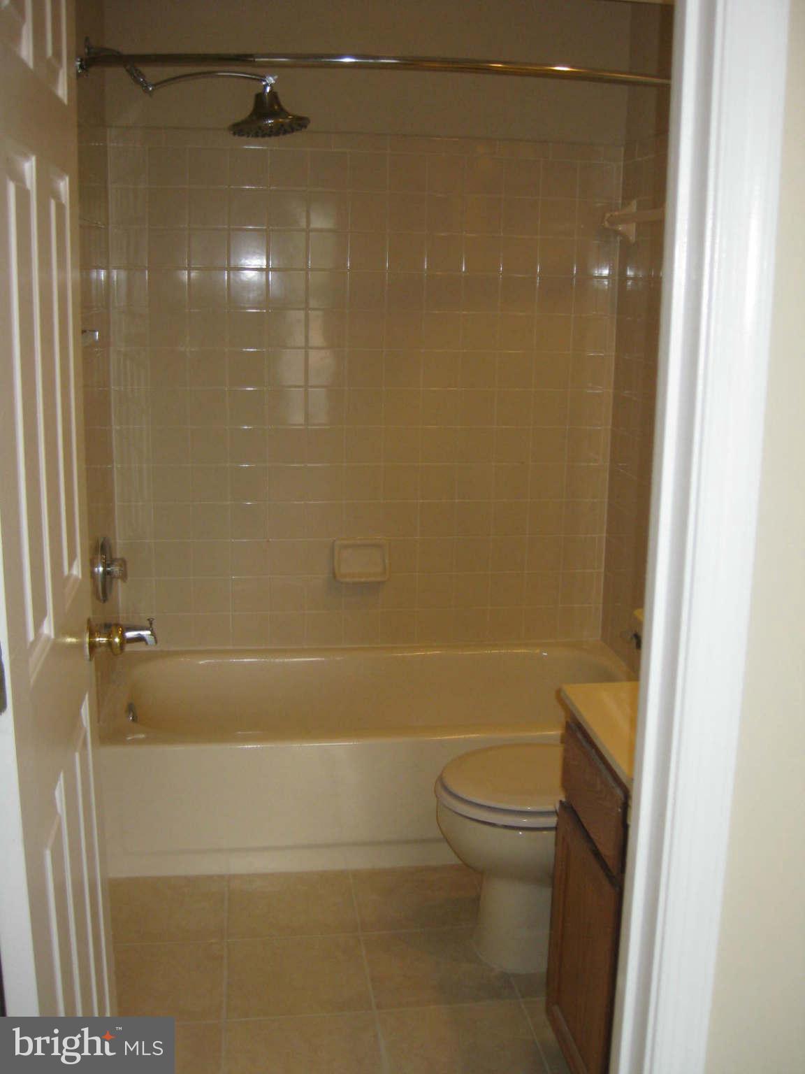 WOODGATE CROSSING - Residential Lease