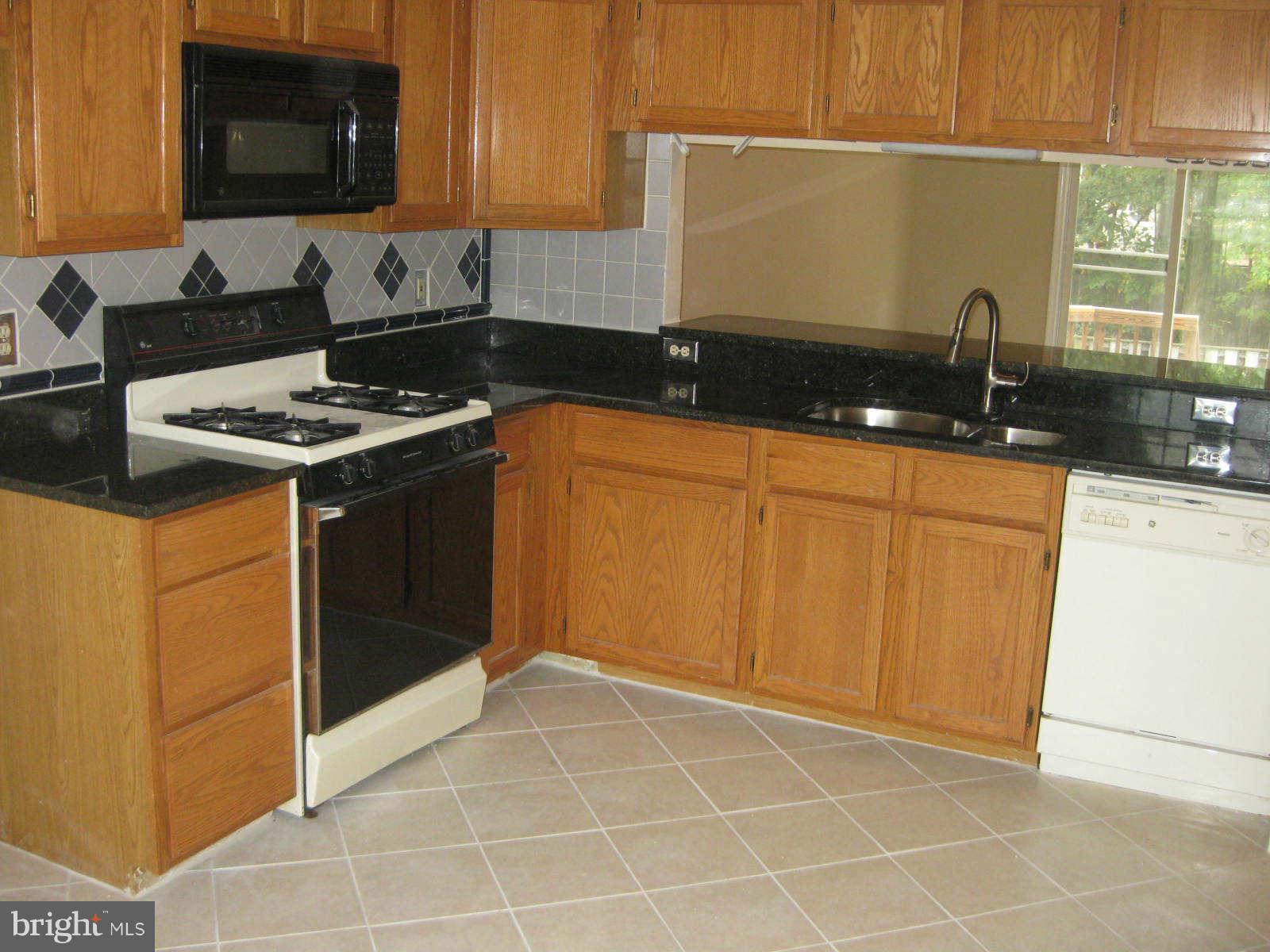 WOODGATE CROSSING - Residential Lease