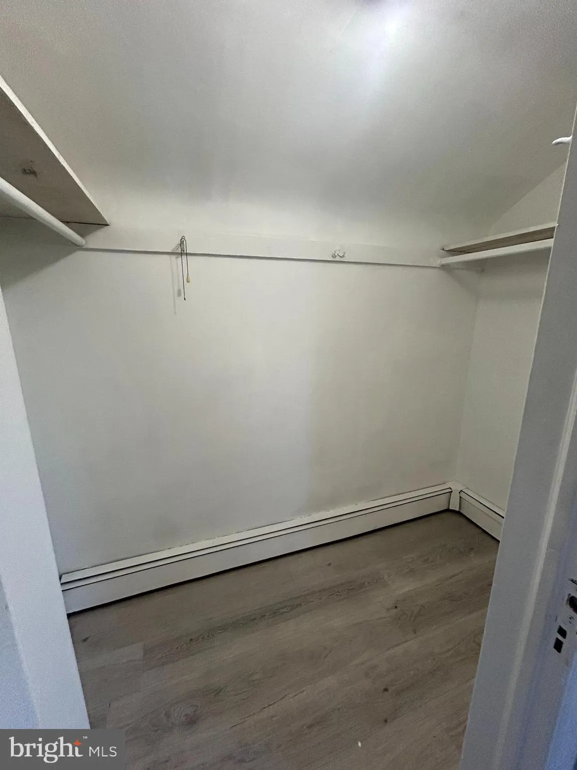 Bellmawr, New Jersey 08031, United States, 1 Bedroom Bedrooms, ,1 BathroomBathrooms,Residential,Active,206868