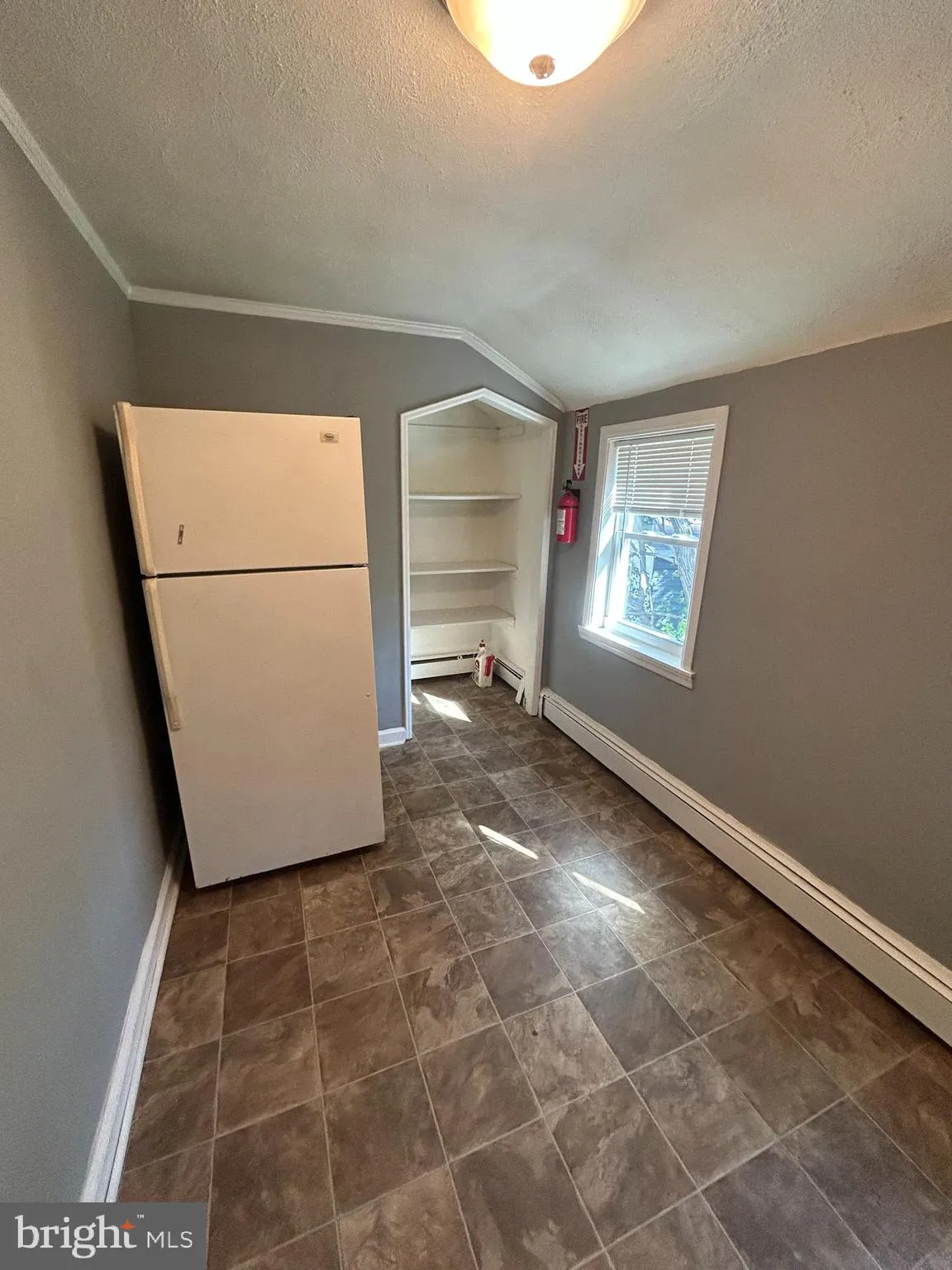 Bellmawr, New Jersey 08031, United States, 1 Bedroom Bedrooms, ,1 BathroomBathrooms,Residential,Active,206868