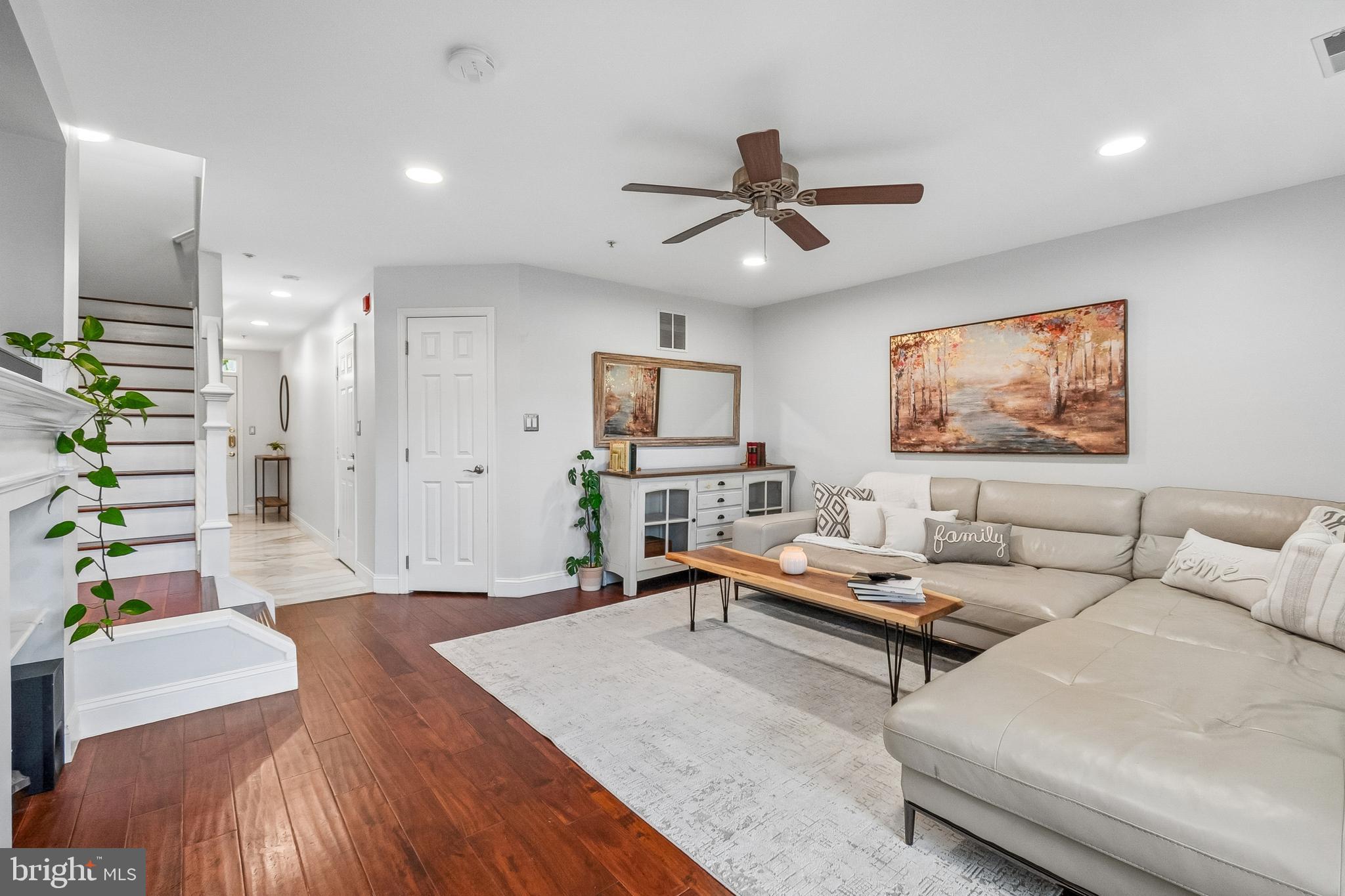 343 HELMUTH LANE