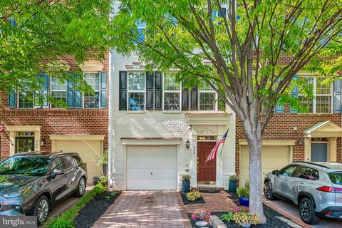 Photo of 343 Helmuth Lane, ALEXANDRIA, VA 22304 (MLS # VAAX2059806)