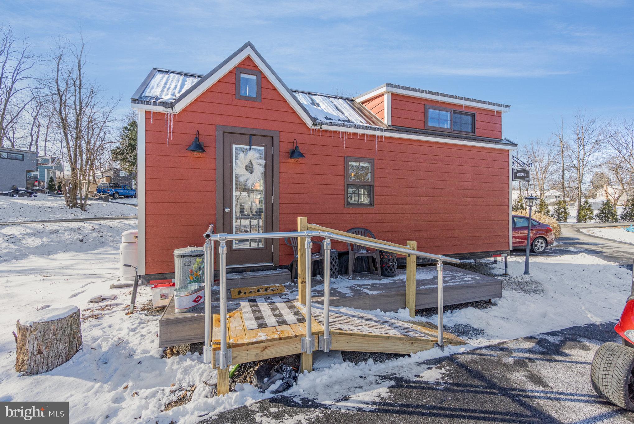 FLORIN HILL - Residential