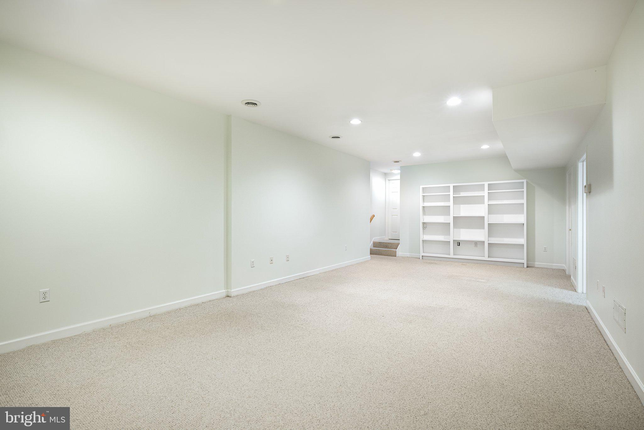 CACAPON SOUTH - Residential