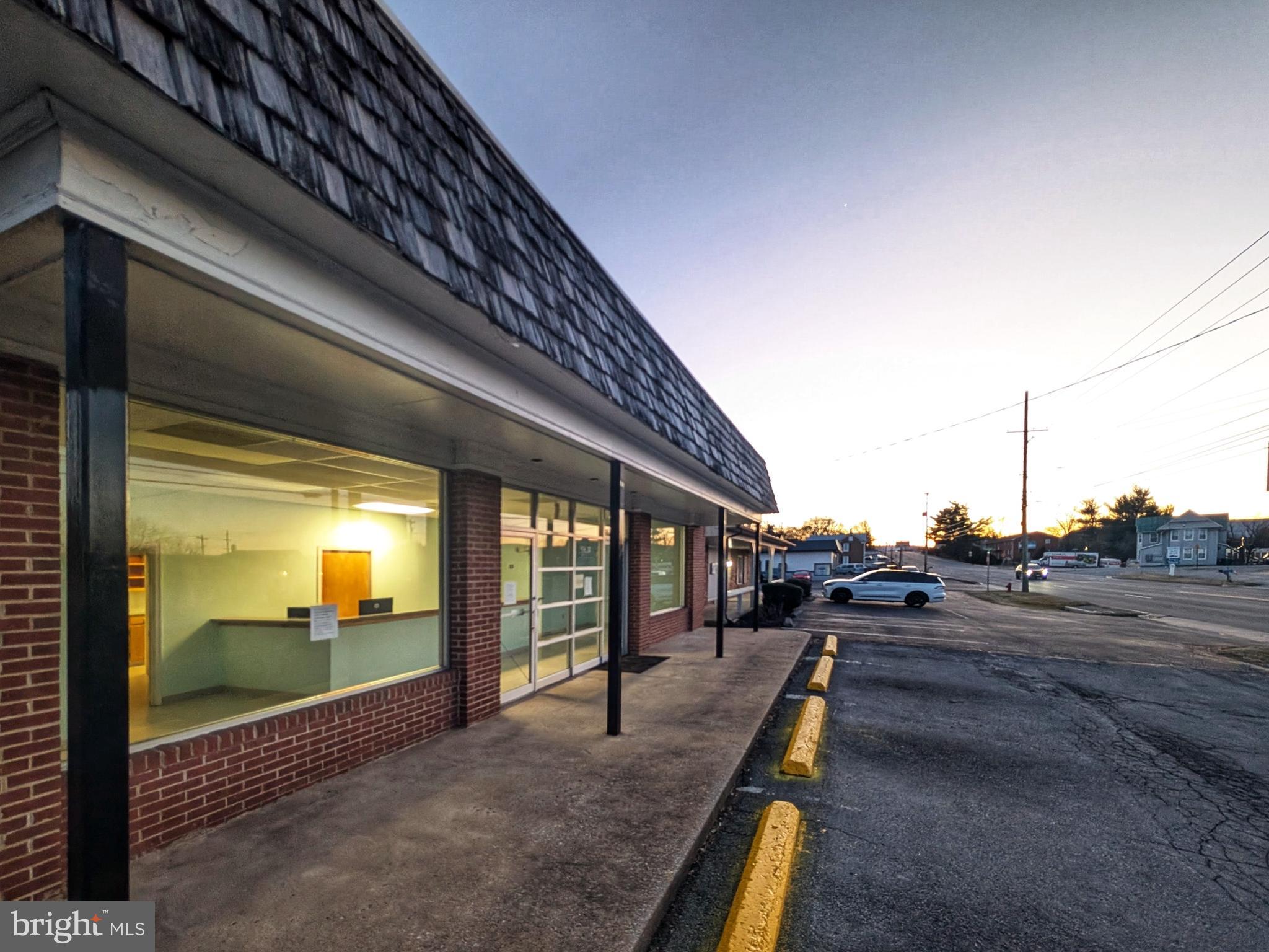1208 E MAIN STREET