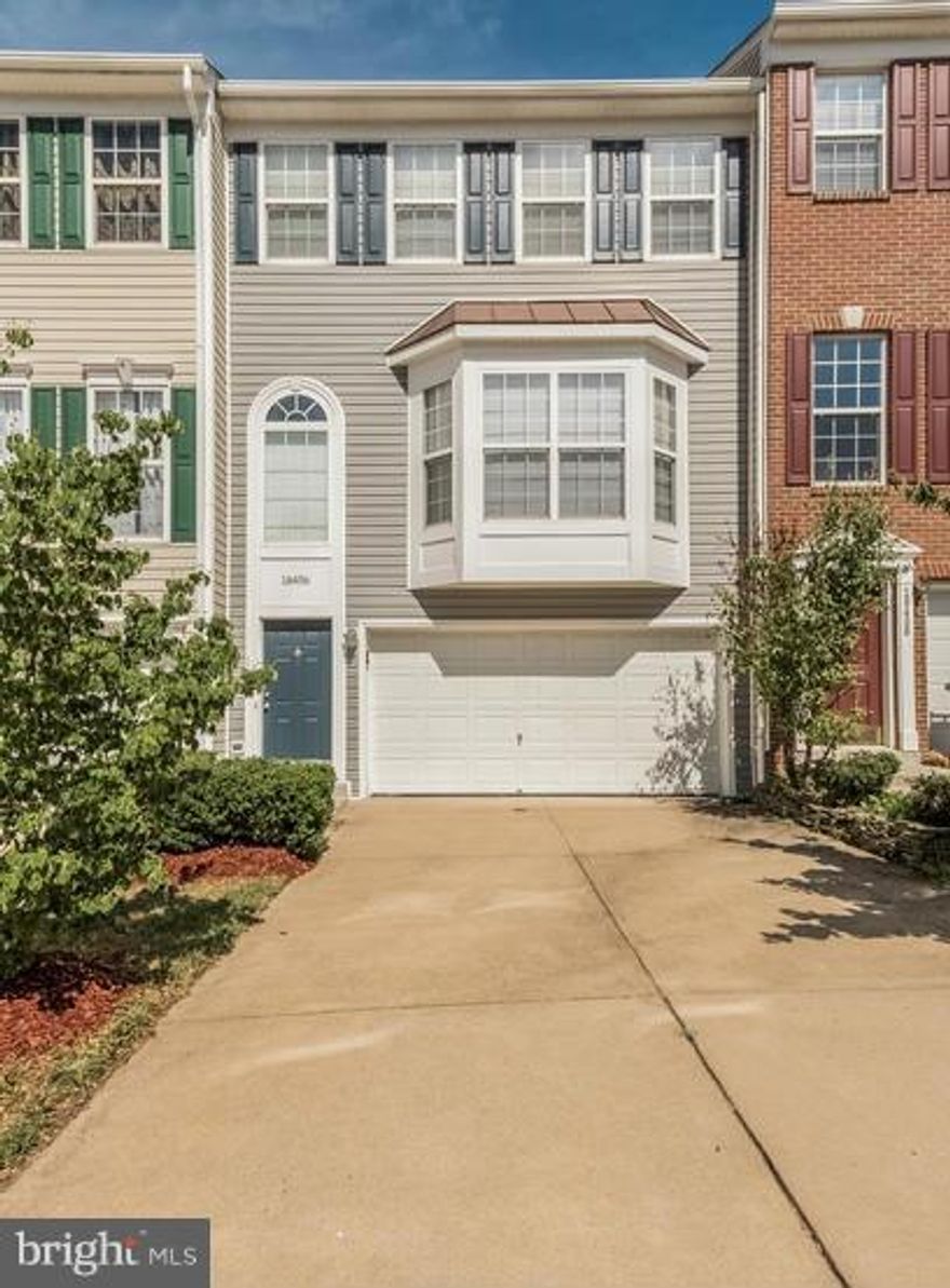 Stunning 3BR/3.5BA TH near Leesburg Outlets. Home has 3 level bumpout, amazing open floor plan, main level hardwoods, large gourmet kitchen w/ center island, 42" cabs, recessed lights, tile floors, rear deck & more. UL has spacious MBR suite w/walk-in closet, 2 added BR's, upper level laundry. LL has large rec rm, laminate plank floors, gas FP, full bath & walkout to fenced yard. Open Sat 12-3pm.