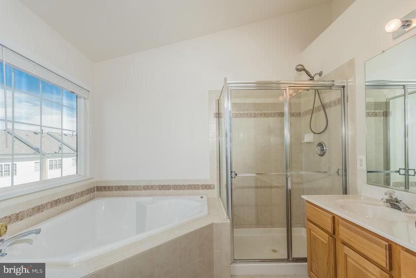 SPRING LAKES - Residential