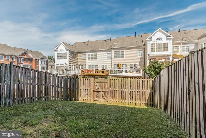 SPRING LAKES - Residential