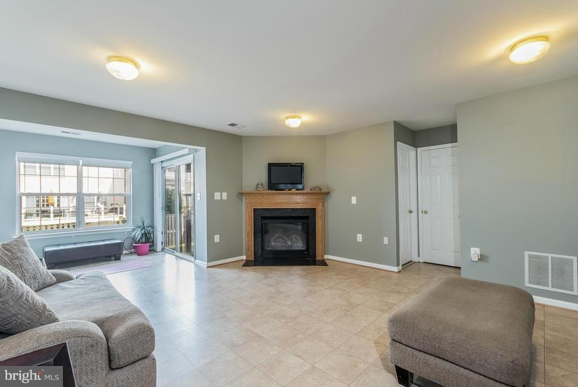 SPRING LAKES - Residential