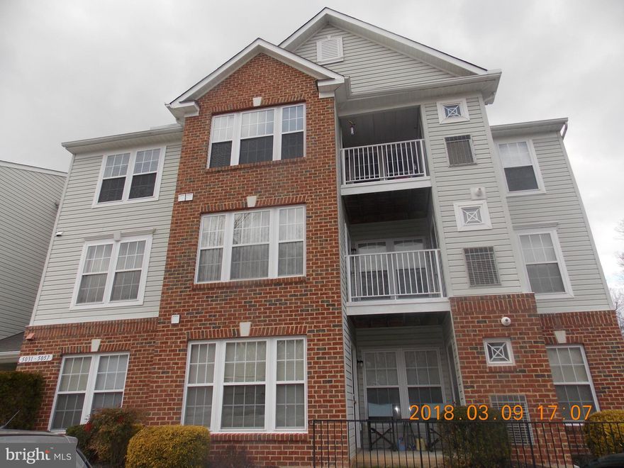 PERRY HALL- clean and ready condo available now. 2 bedroom- 2 bath on opposite ends of the condo. Open concept kitchen /living/dining-large closets- Elevator in building- Quiet location yet convenient to I-95 and the Avenue at Whitemarsh or Honeygo. Exterior porch bonus. Show and rent today.
