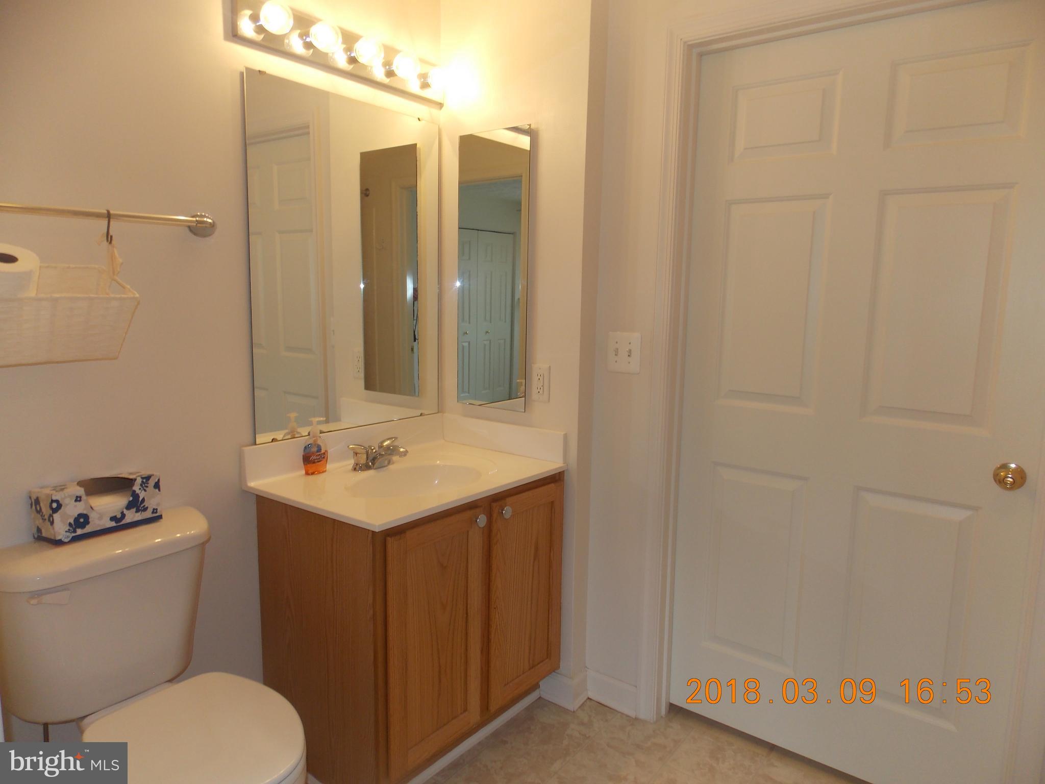 SILVER LAKE - Residential Lease