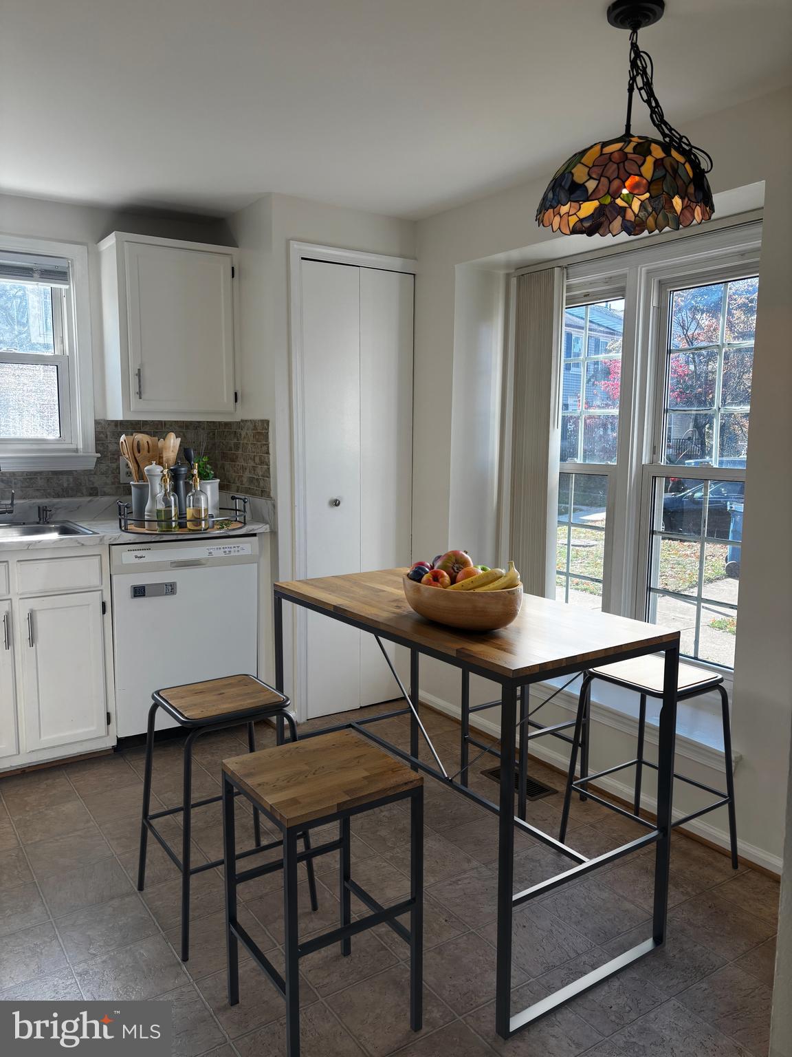 NEWGATE - Residential Lease