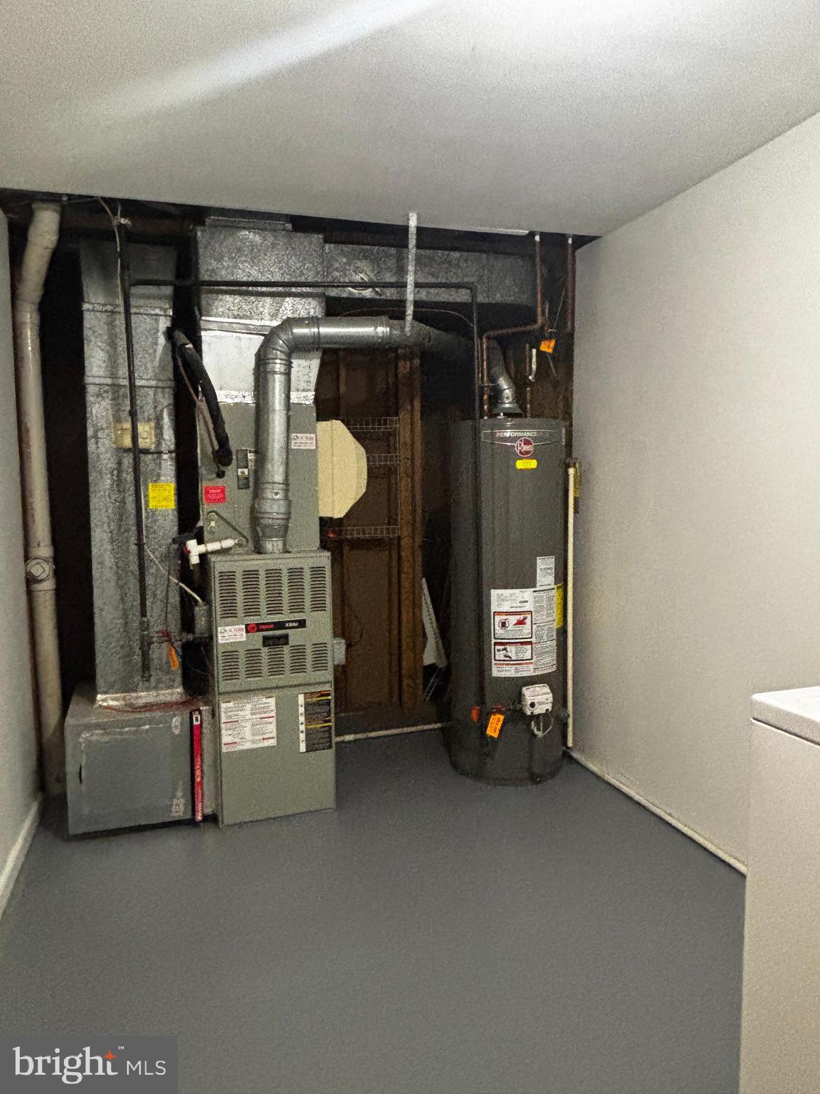 NEWGATE - Residential Lease