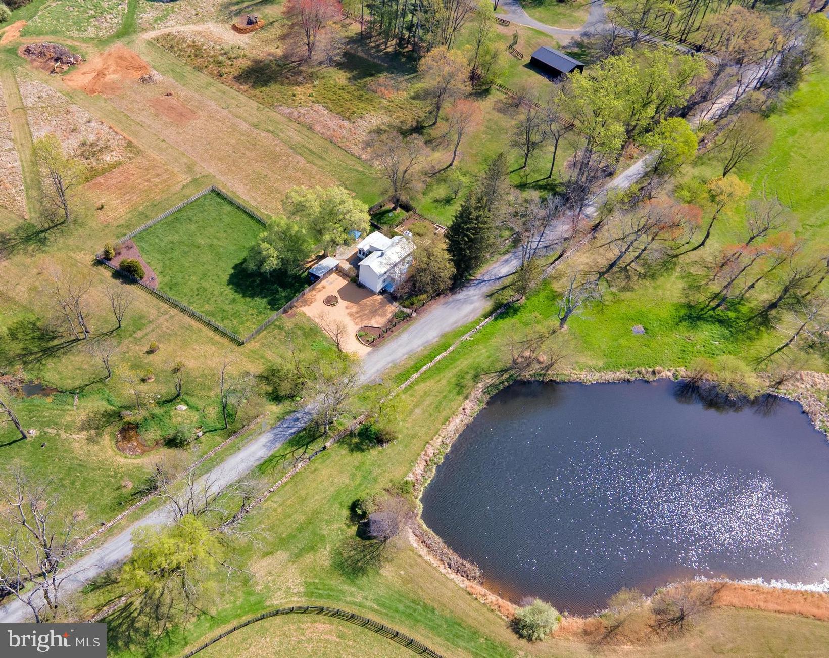 6592 SMITTEN FARM LANE