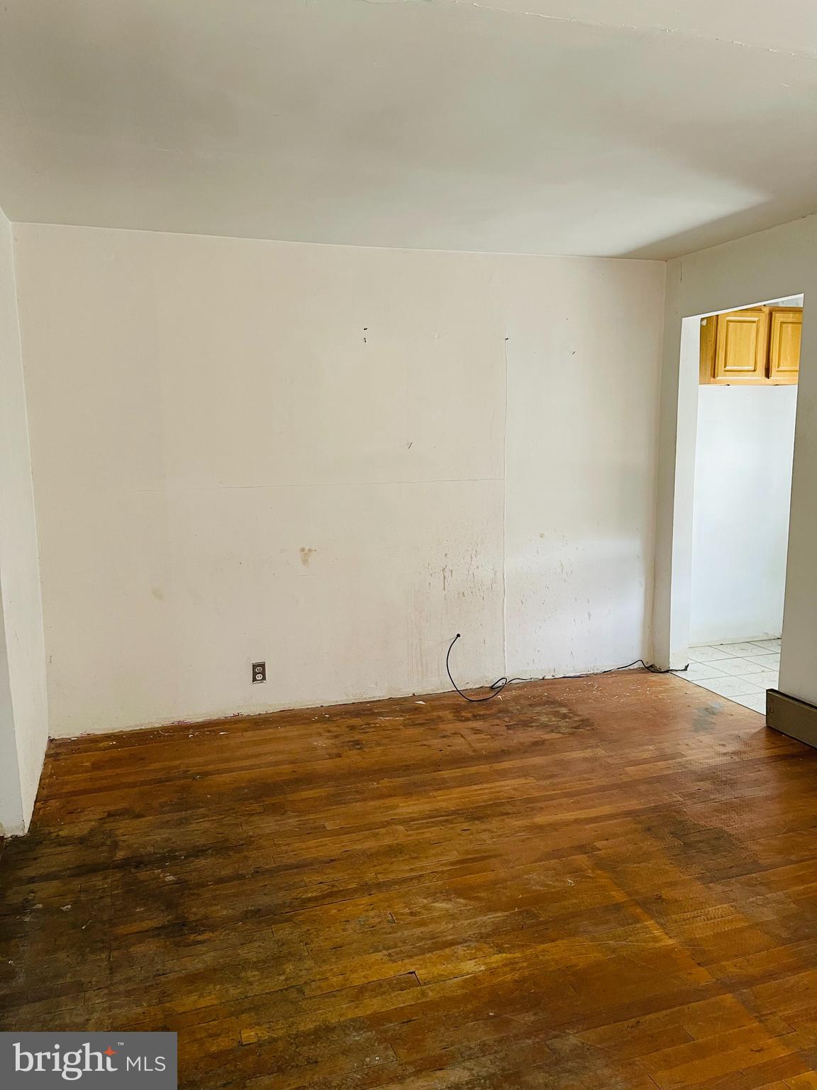 QUEEN ANNE ESTATES - Residential