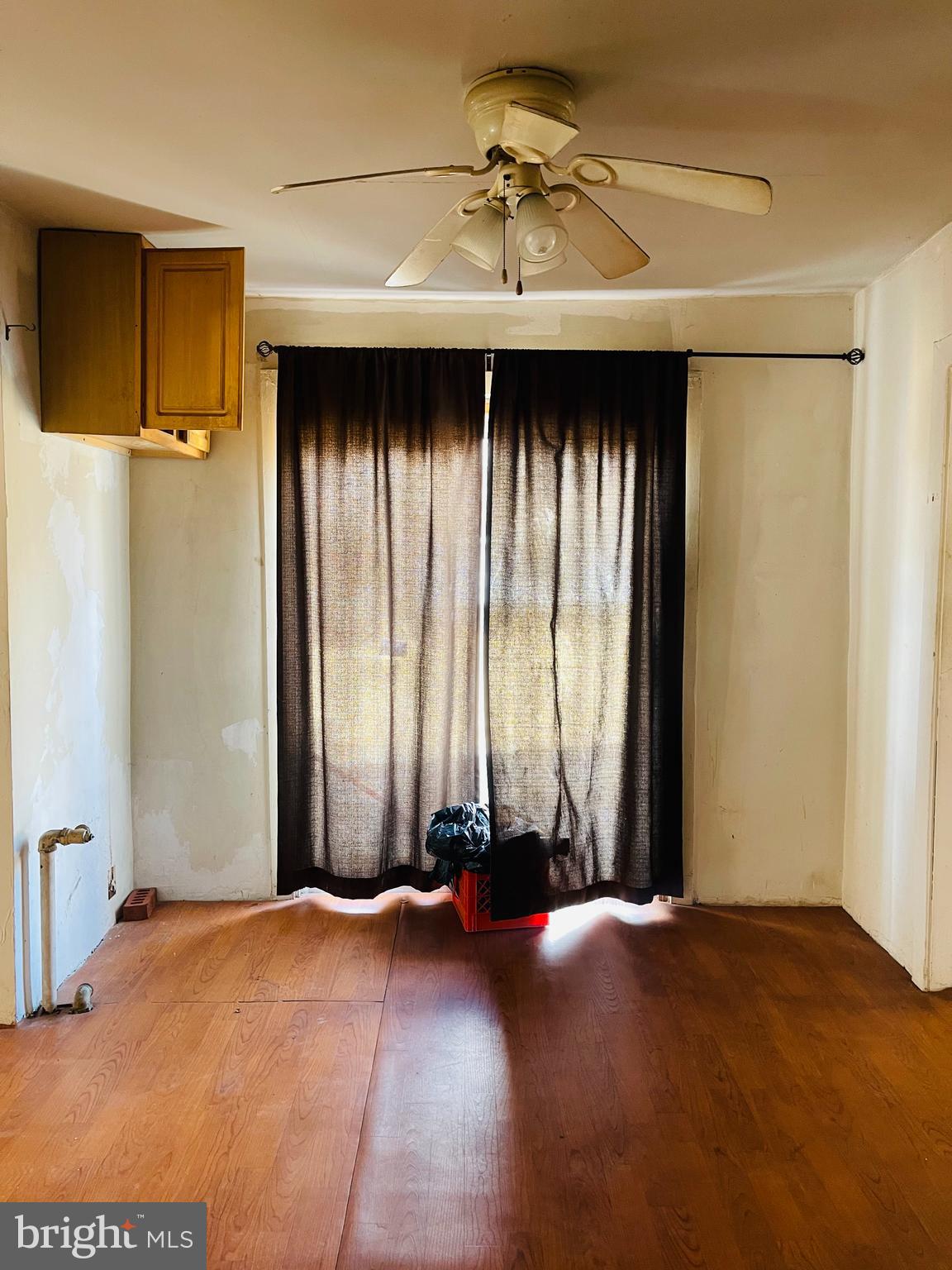 QUEEN ANNE ESTATES - Residential