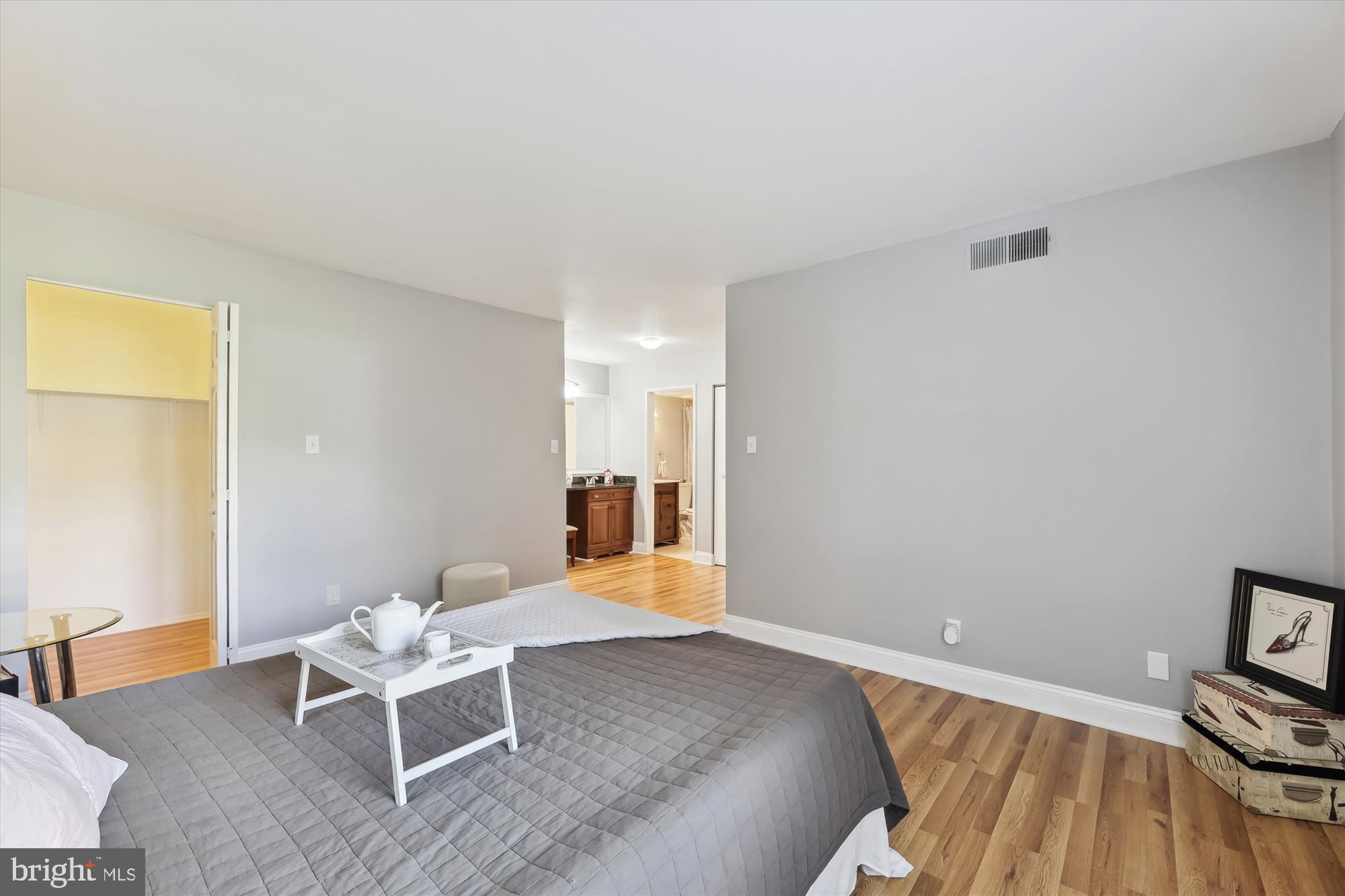 CHERRY GLEN CONDOS - Residential