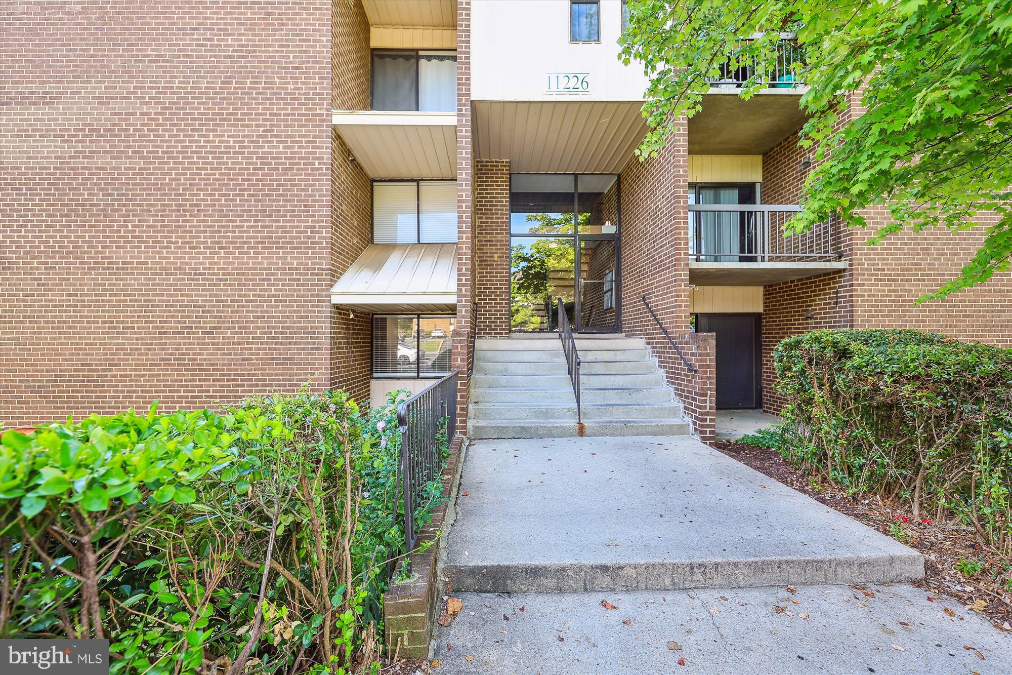 CHERRY GLEN CONDOS - Residential