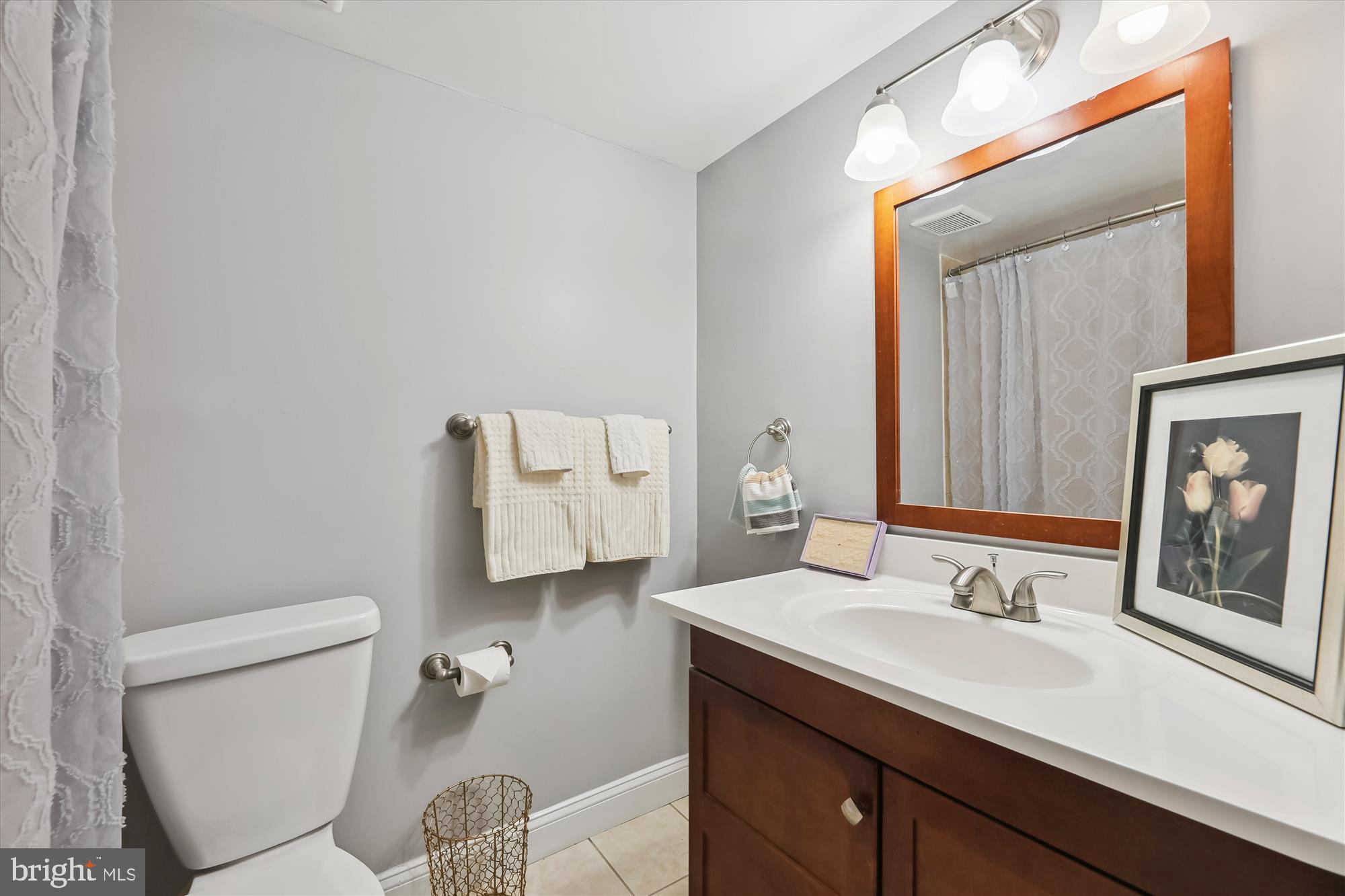 CHERRY GLEN CONDOS - Residential