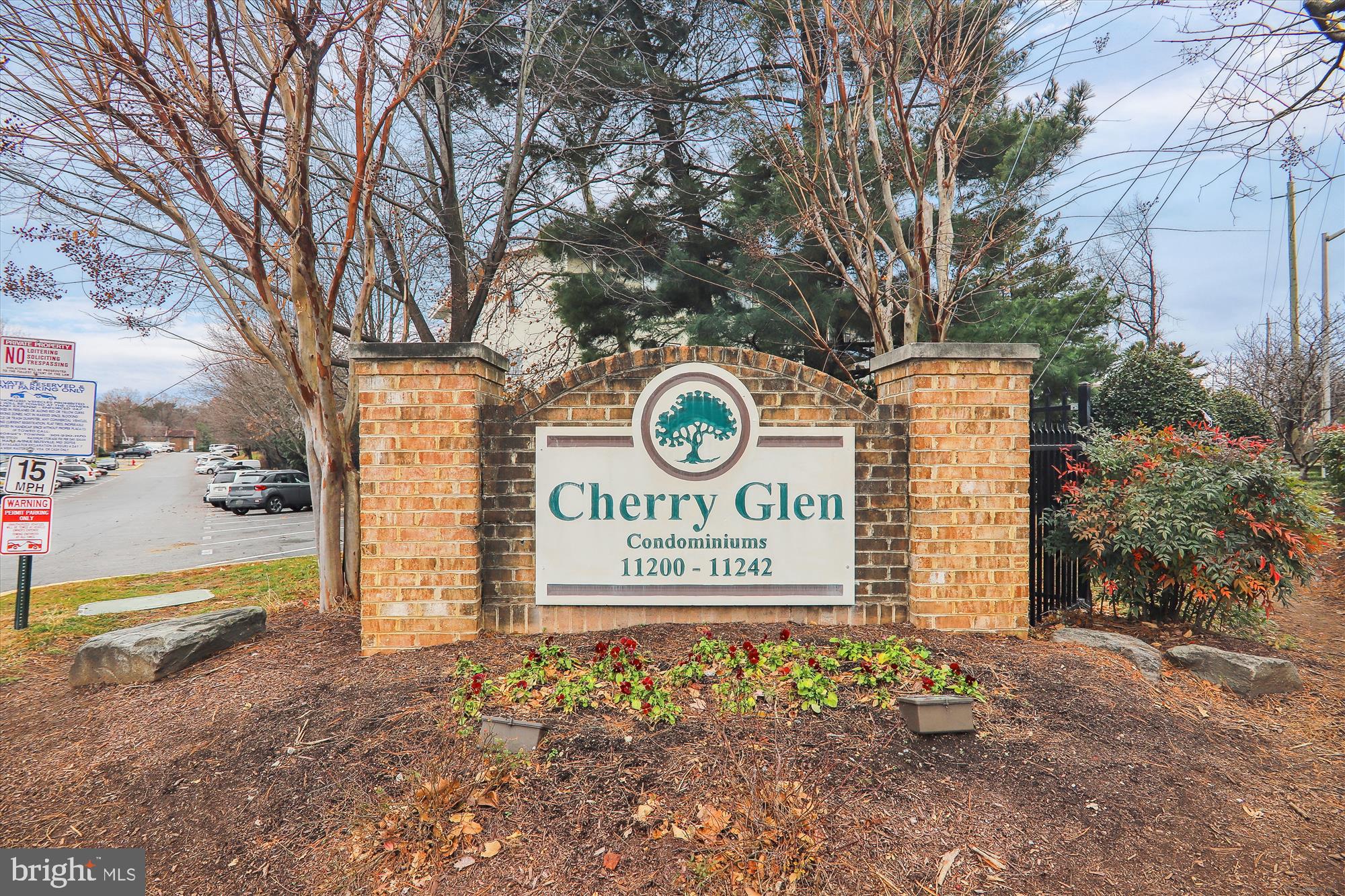 CHERRY GLEN CONDOS - Residential