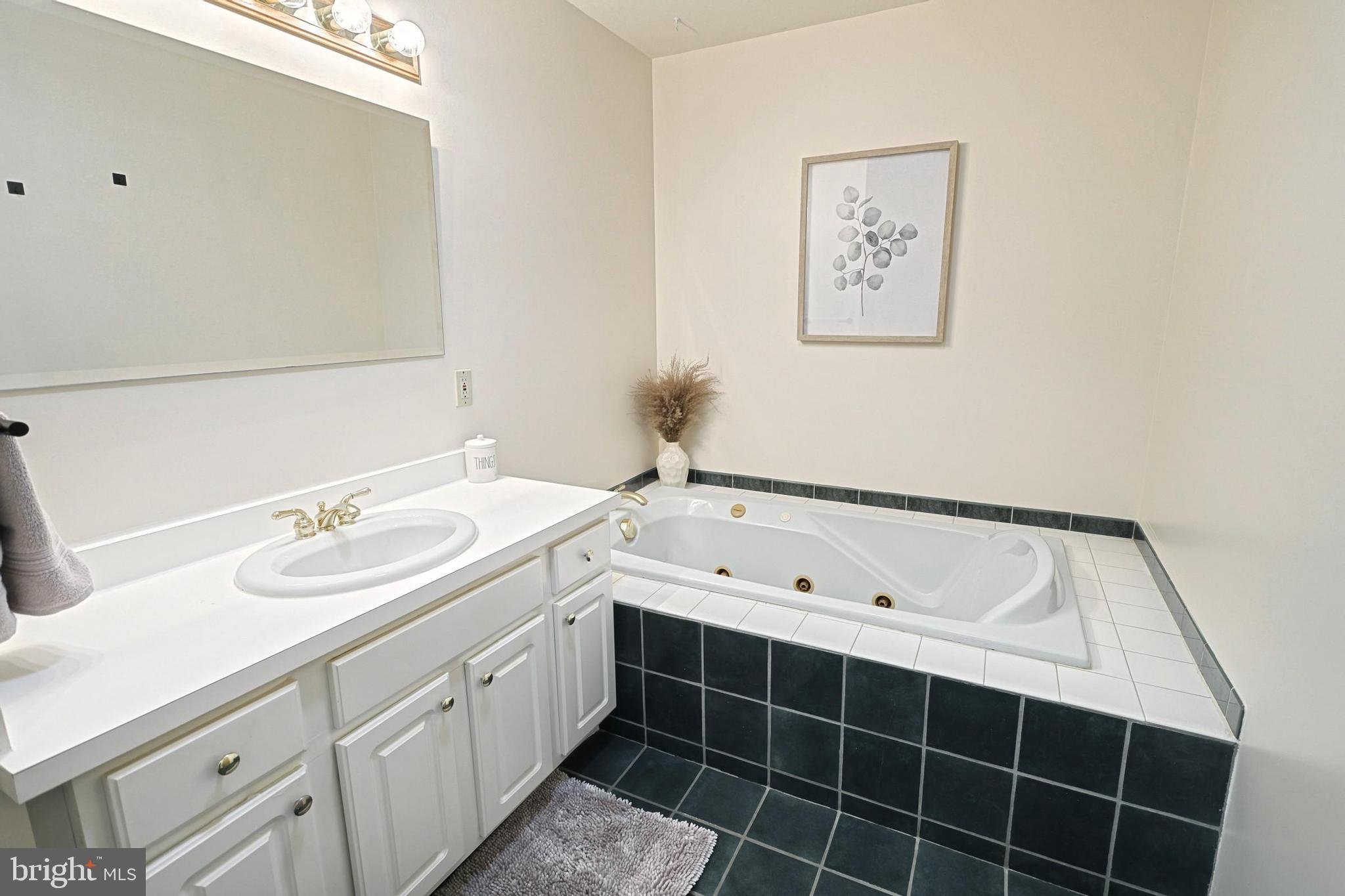 HOPEWELL TWP - Residential