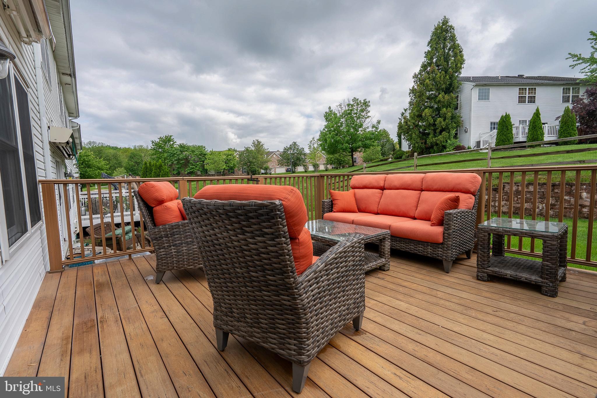 SUMMER LEA - Residential