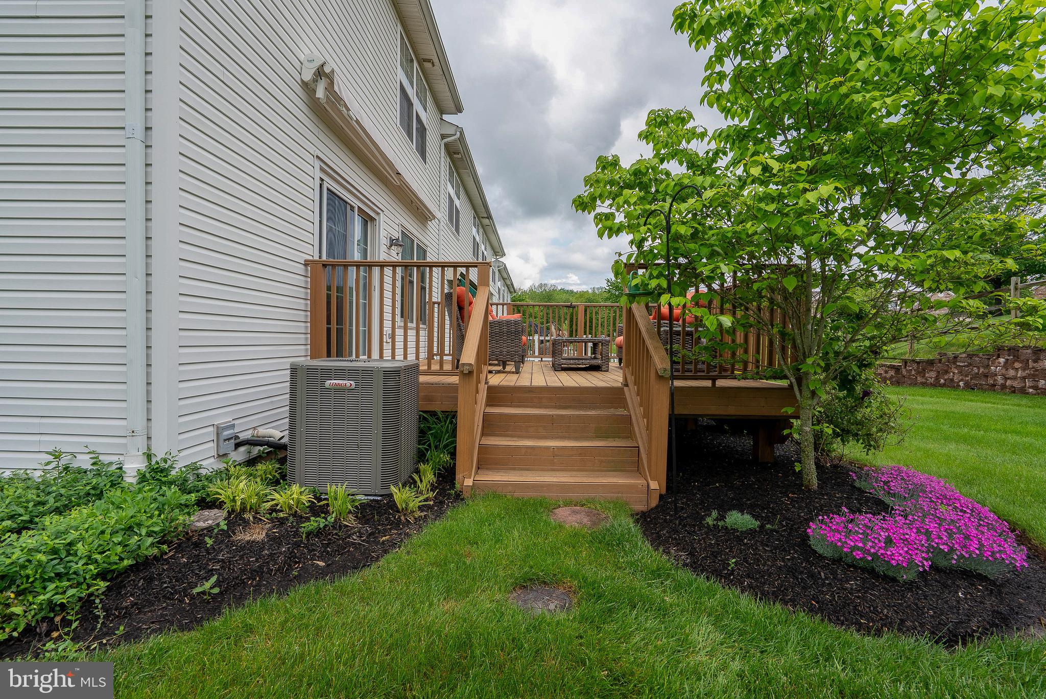 SUMMER LEA - Residential