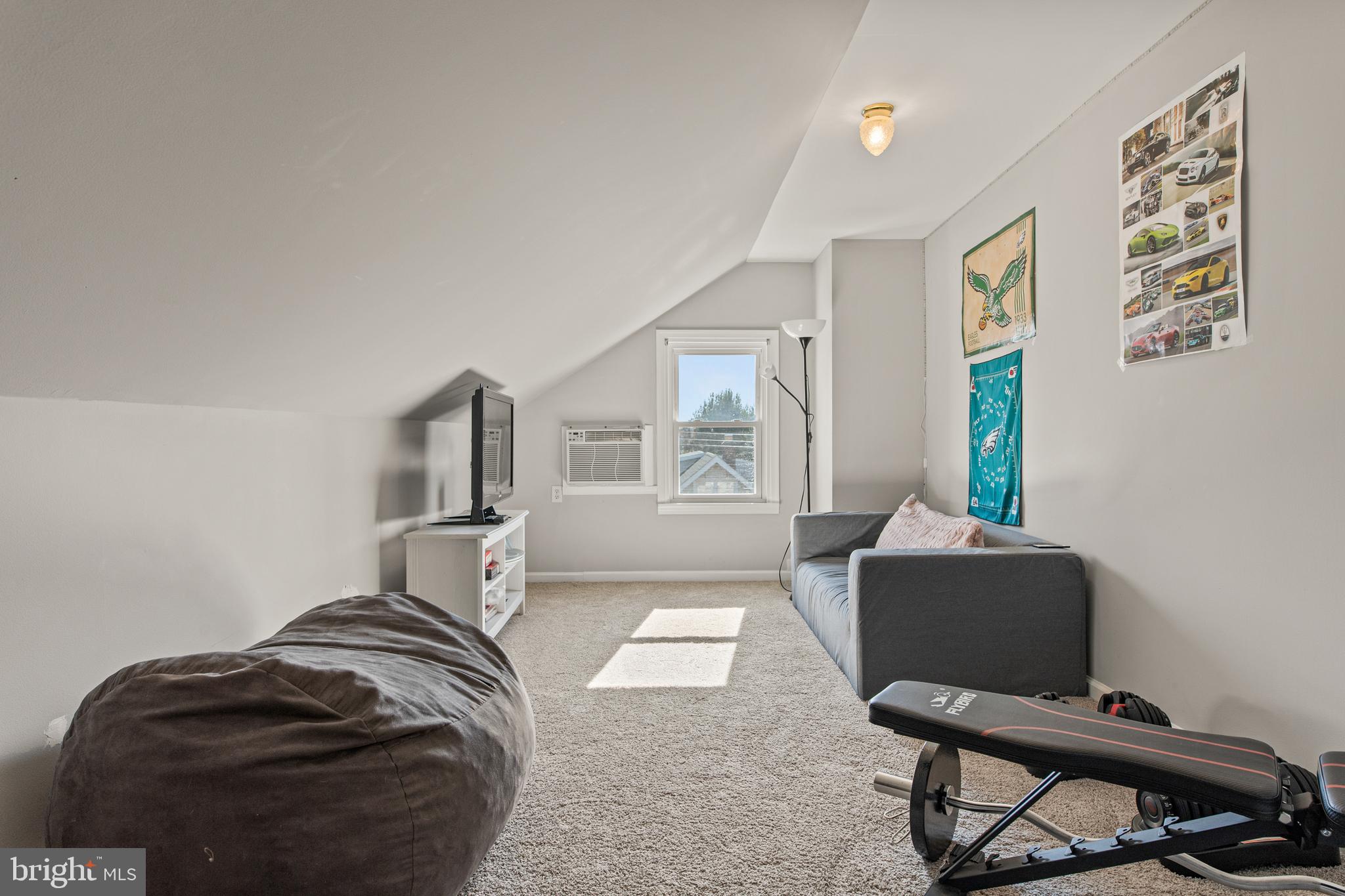 OAKMONT - Residential