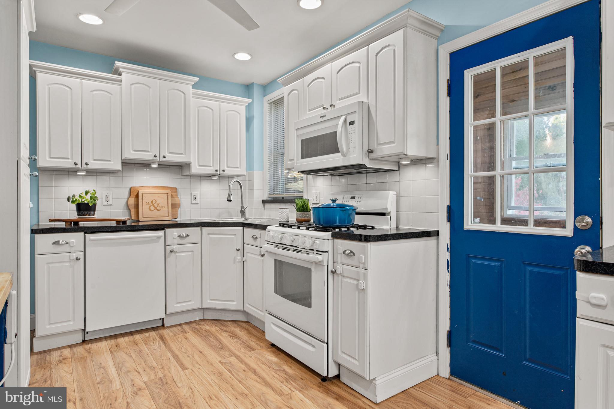 OAKMONT - Residential