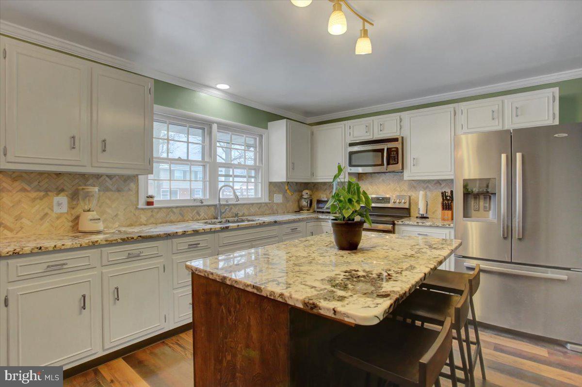 SPRING VALLEY - Residential